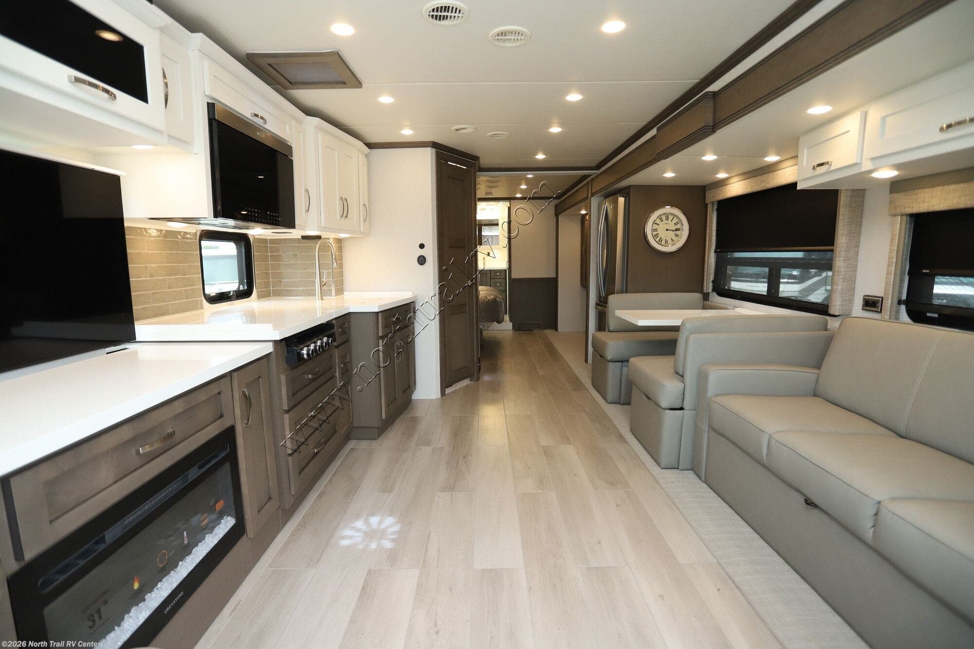 2027 Northern Star 3709 by Newmar from North Trail RV Center in Fort Myers, Florida
