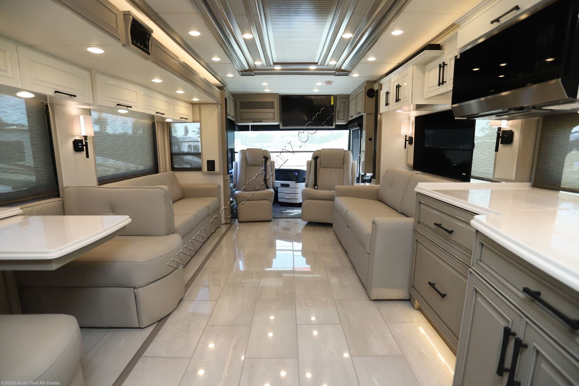 New 2027 Newmar London Aire 4540 available in Fort Myers, Florida
