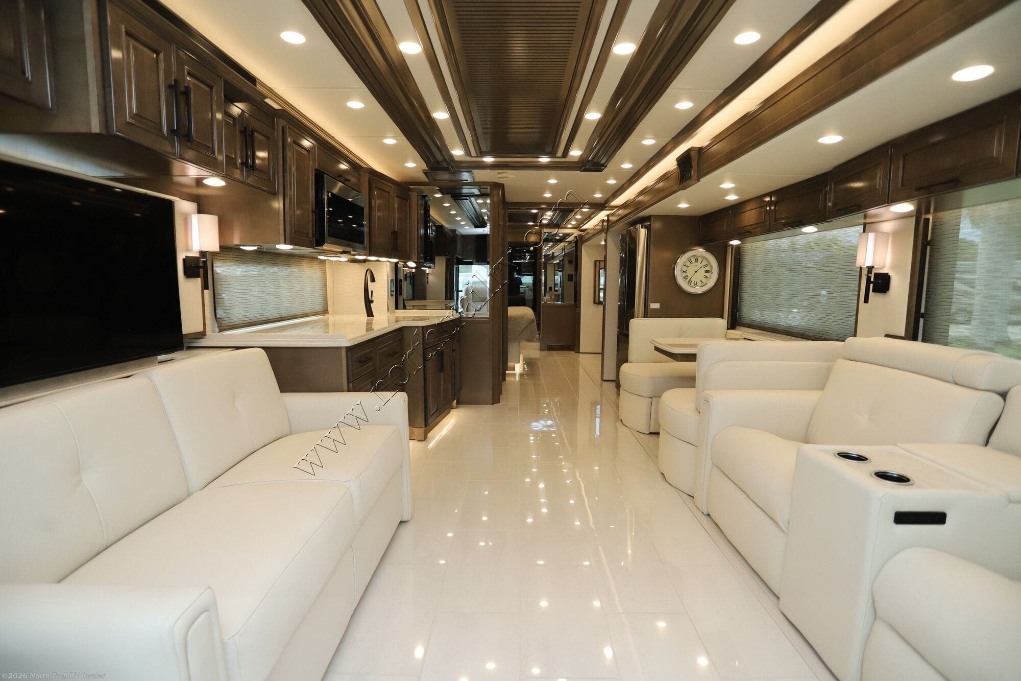 2027 London Aire 4551 by Newmar from North Trail RV Center in Fort Myers, Florida
