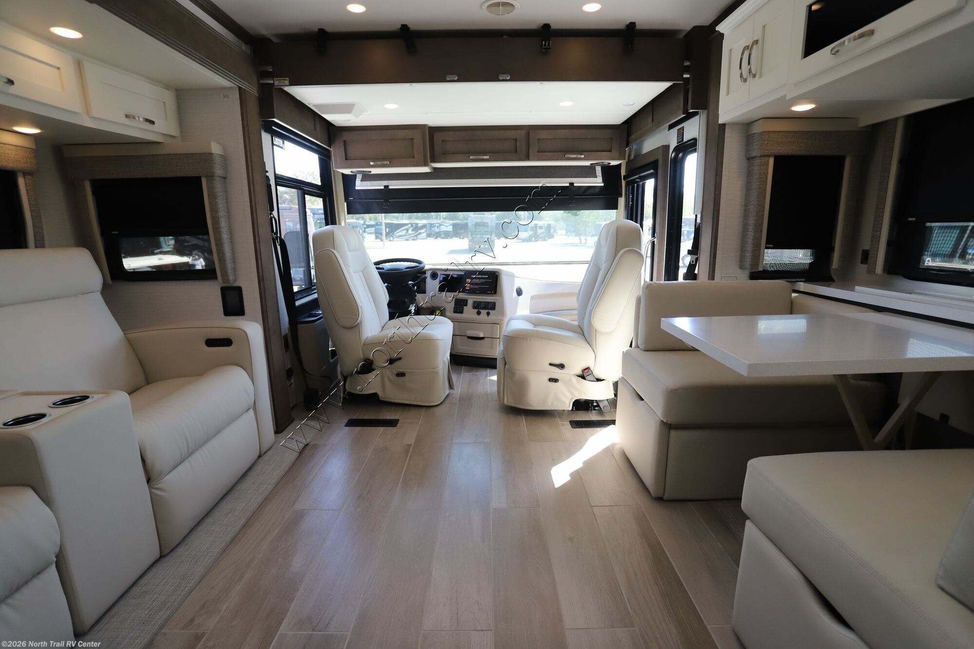 2027 Northern Star 3418 by Newmar from North Trail RV Center in Fort Myers, Florida