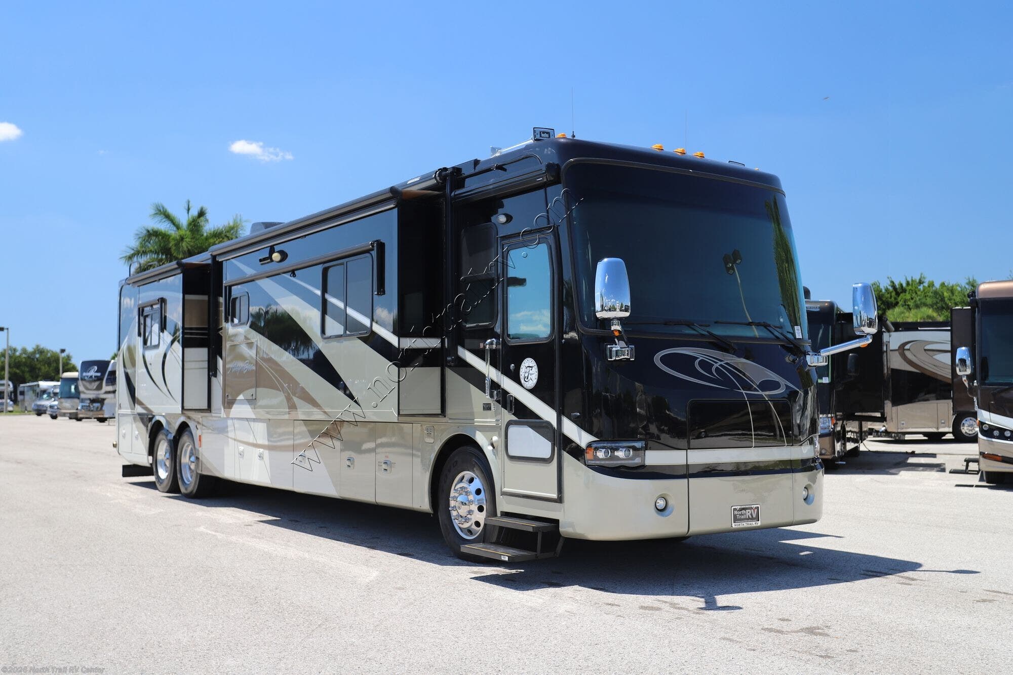 2009 Tiffin Allegro Bus 43QBP - Used Class A For Sale by North Trail RV Center in Fort Myers, Florida