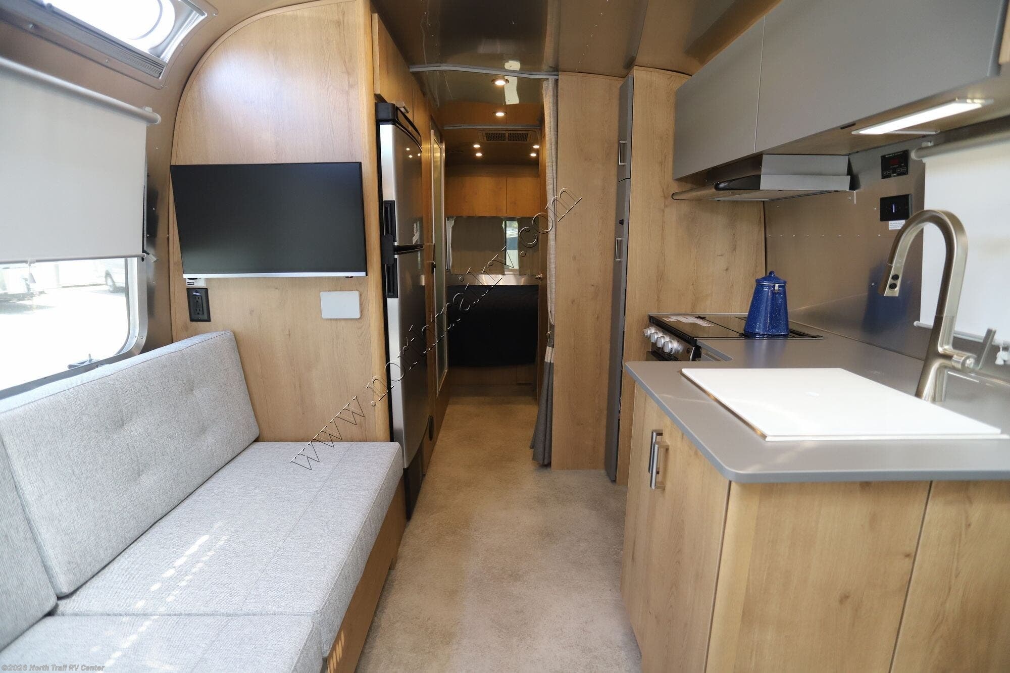 2025 Airstream Trade Wind 25FBQ - Used Travel Trailer For Sale by North Trail RV Center in Fort Myers, Florida