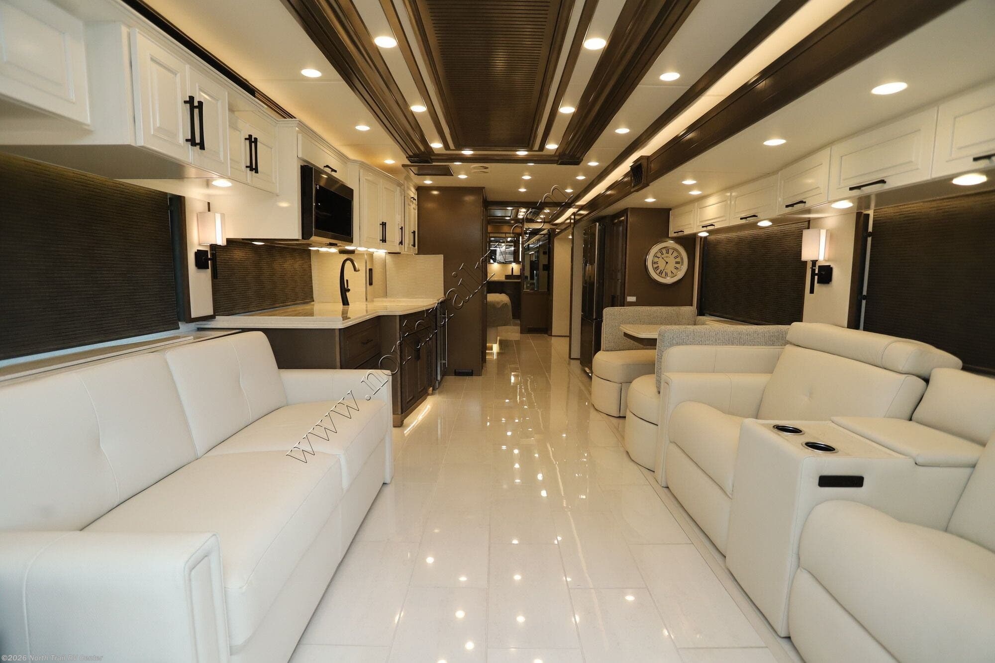 2027 London Aire 4595 by Newmar from North Trail RV Center in Fort Myers, Florida
