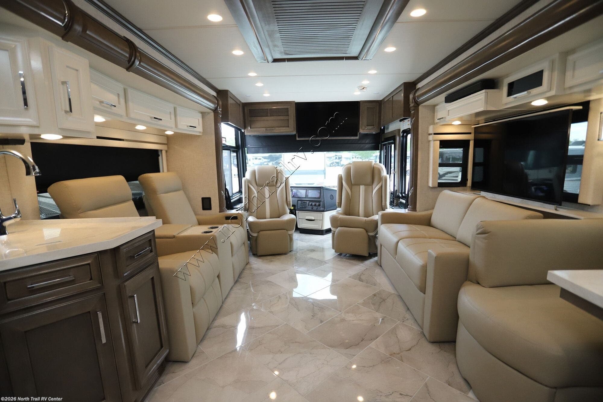 New 2027 Newmar Ventana 4345 available in Fort Myers, Florida