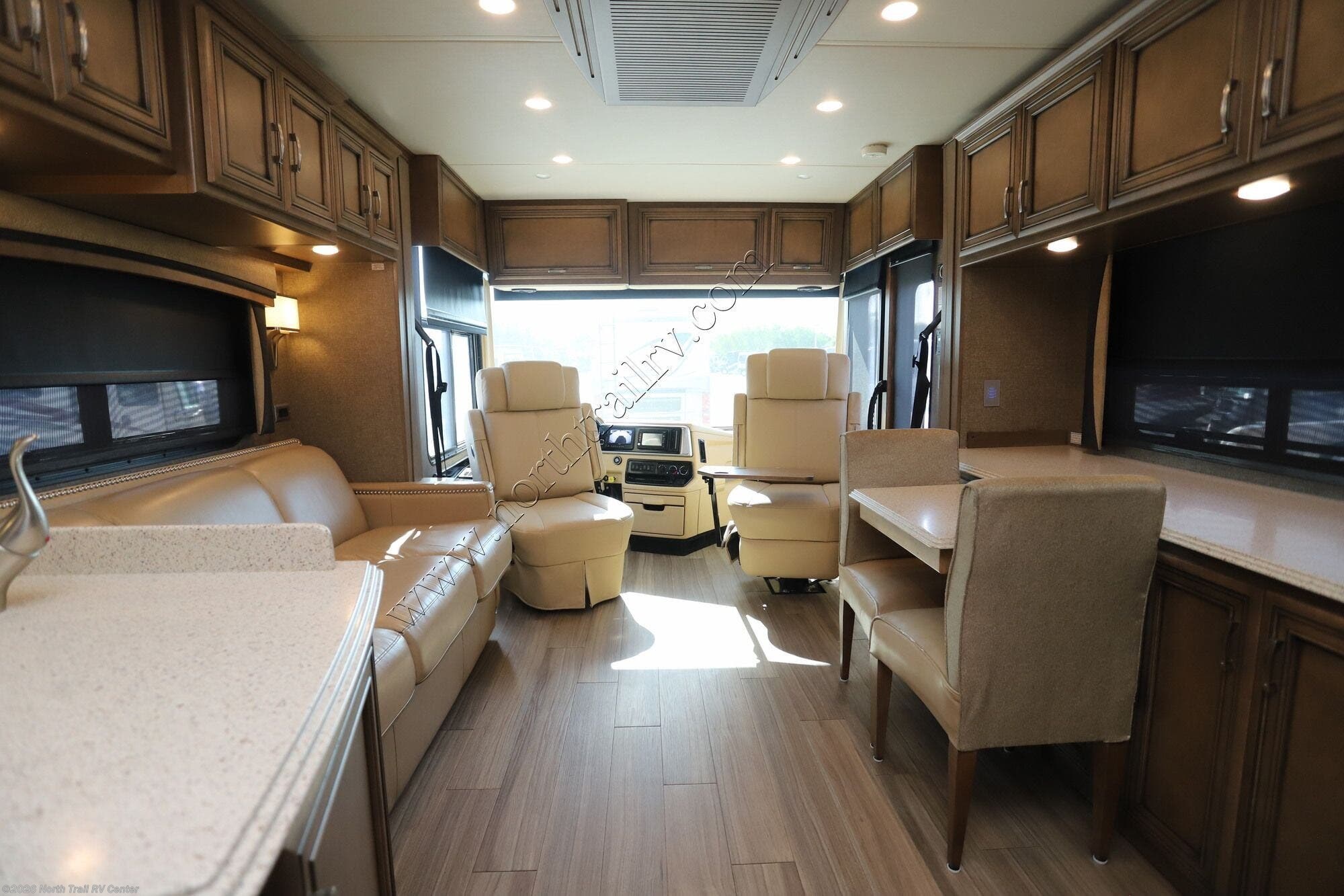 Used 2019 Newmar Ventana LE 3426 available in Fort Myers, Florida