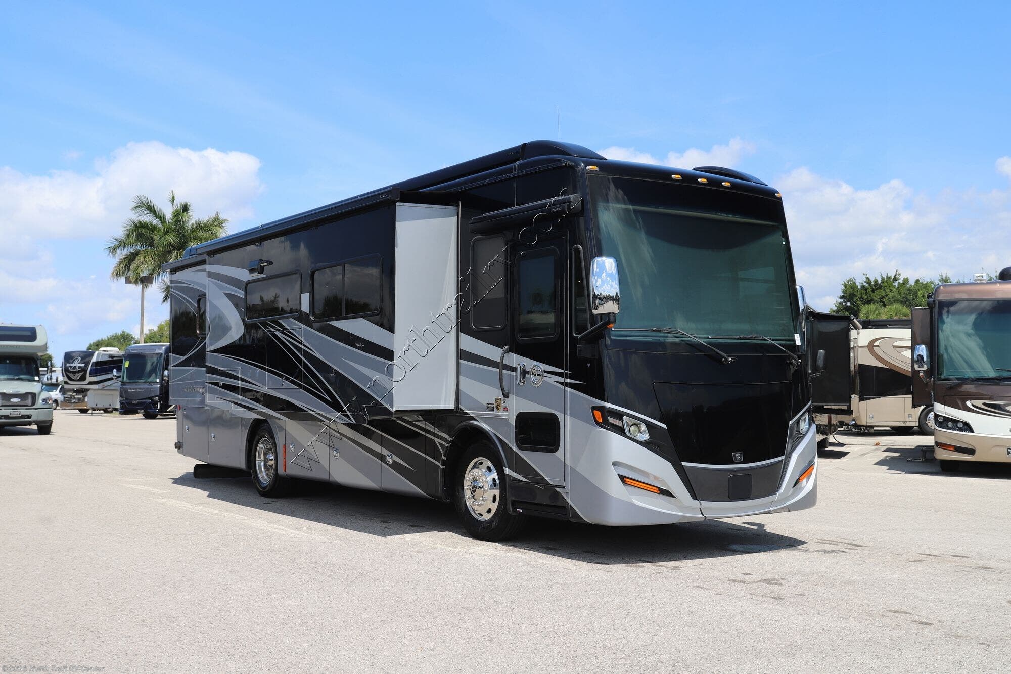 2022 Tiffin Allegro Red 33AA - Used Class A For Sale by North Trail RV Center in Fort Myers, Florida