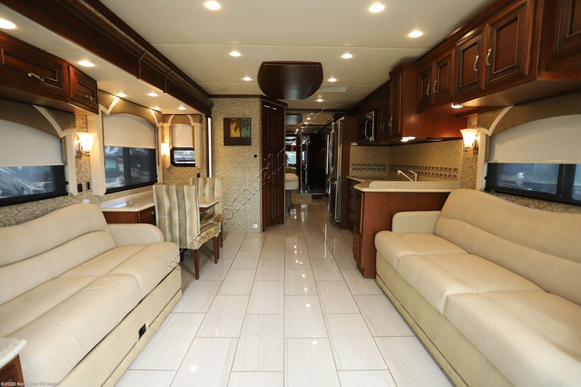 2014 Ventana 4039 by Newmar from North Trail RV Center in Fort Myers, Florida