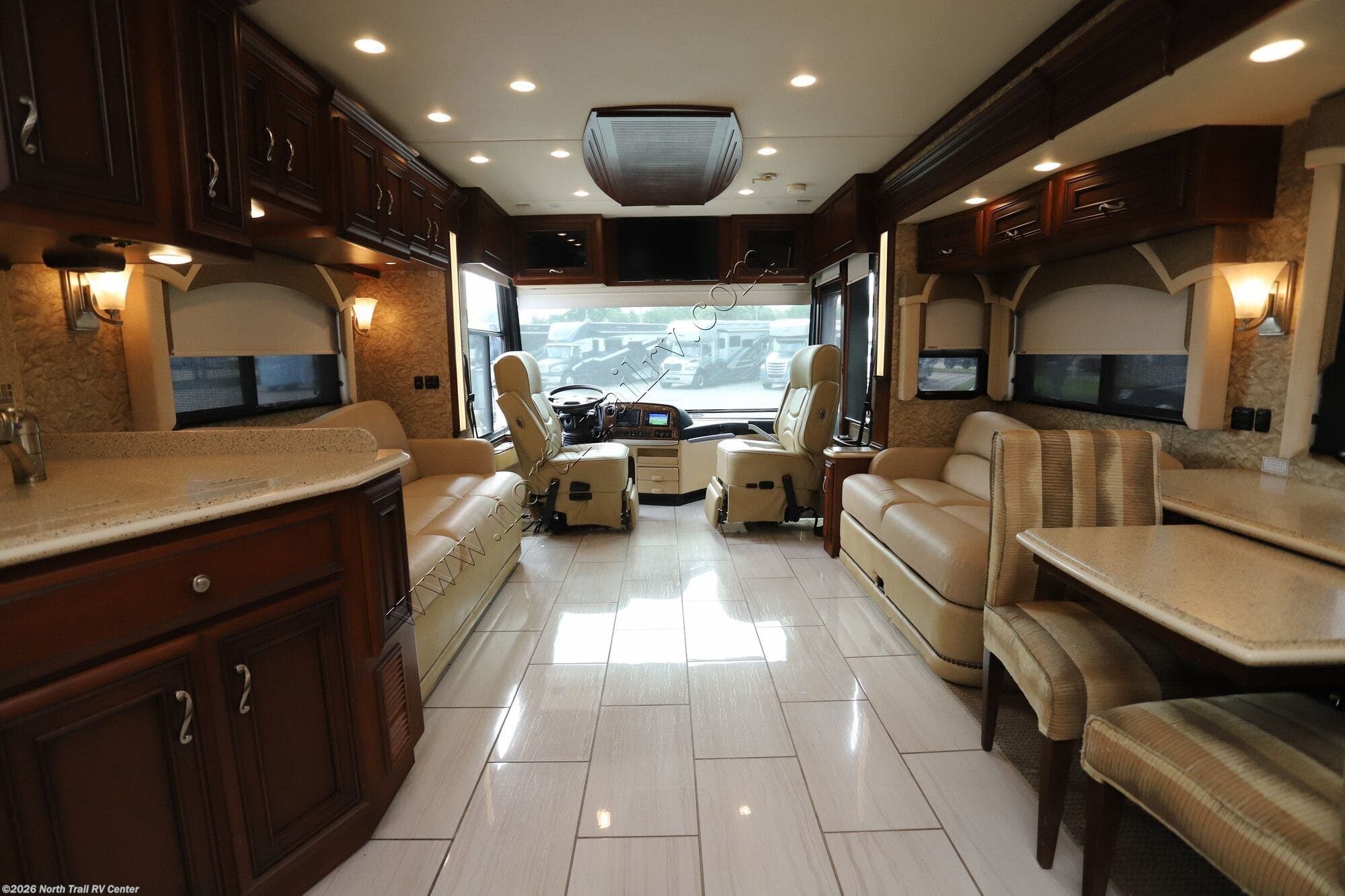 Used 2014 Newmar Ventana 4039 available in Fort Myers, Florida
