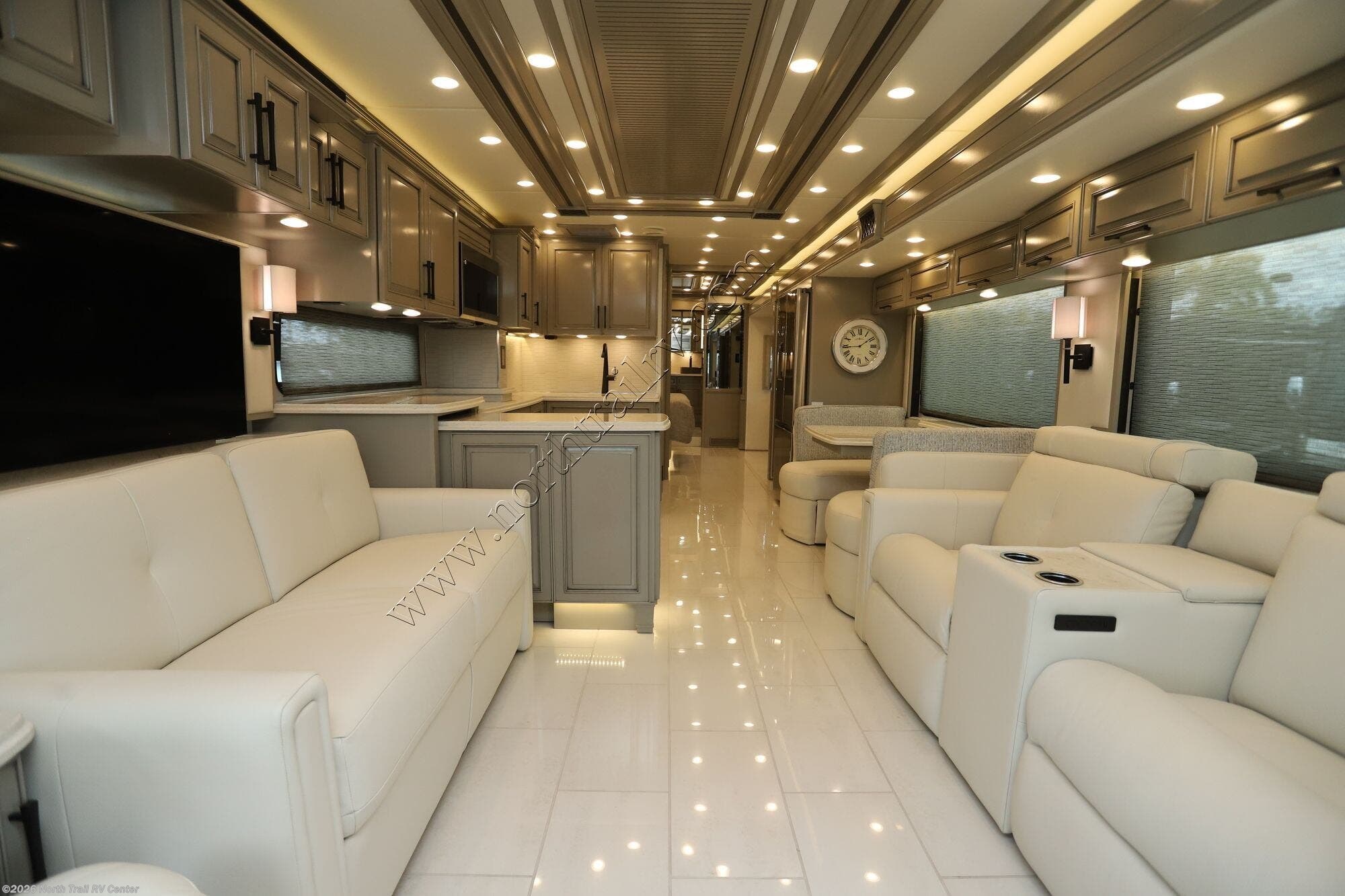 2027 London Aire 4569 by Newmar from North Trail RV Center in Fort Myers, Florida