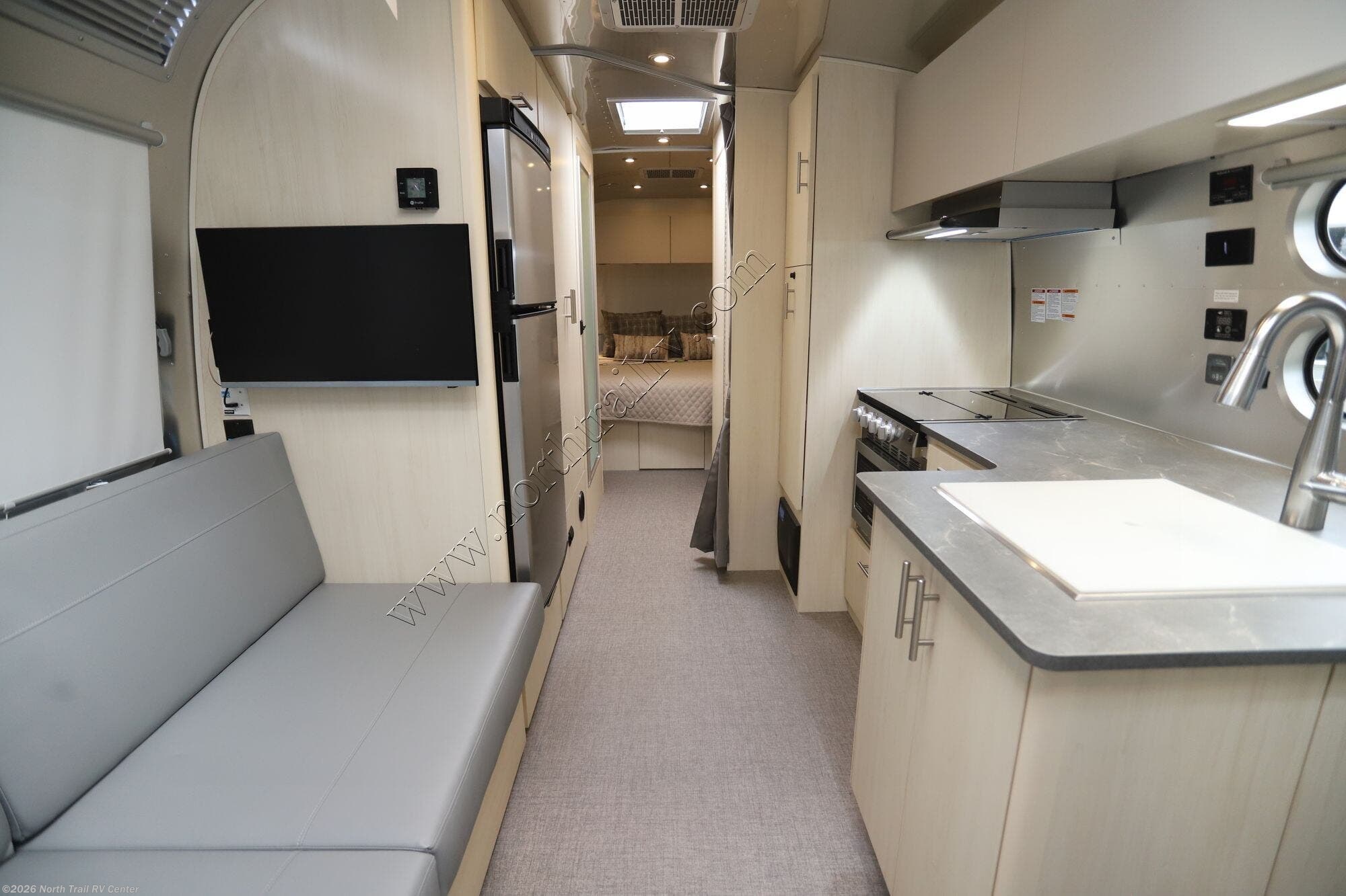 2026 Airstream Flying Cloud 27FB - New Travel Trailer For Sale by North Trail RV Center in Fort Myers, Florida