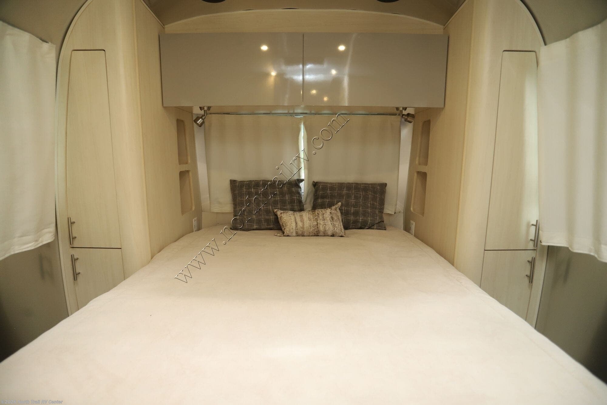 Used 2022 Airstream Flying Cloud 28RB available in Fort Myers, Florida