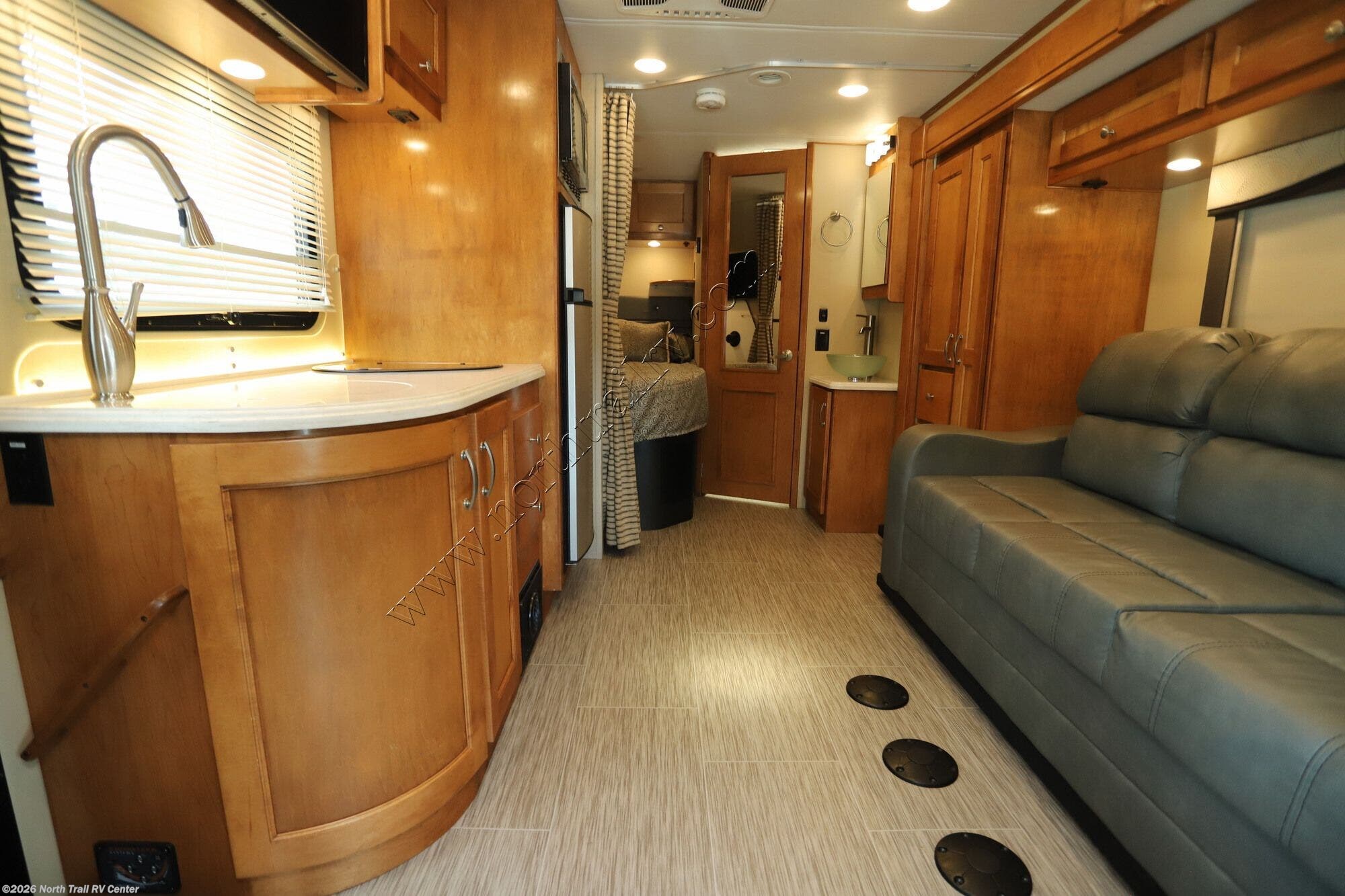 2019 Vienna 25VUCB by Renegade RV from North Trail RV Center in Fort Myers, Florida