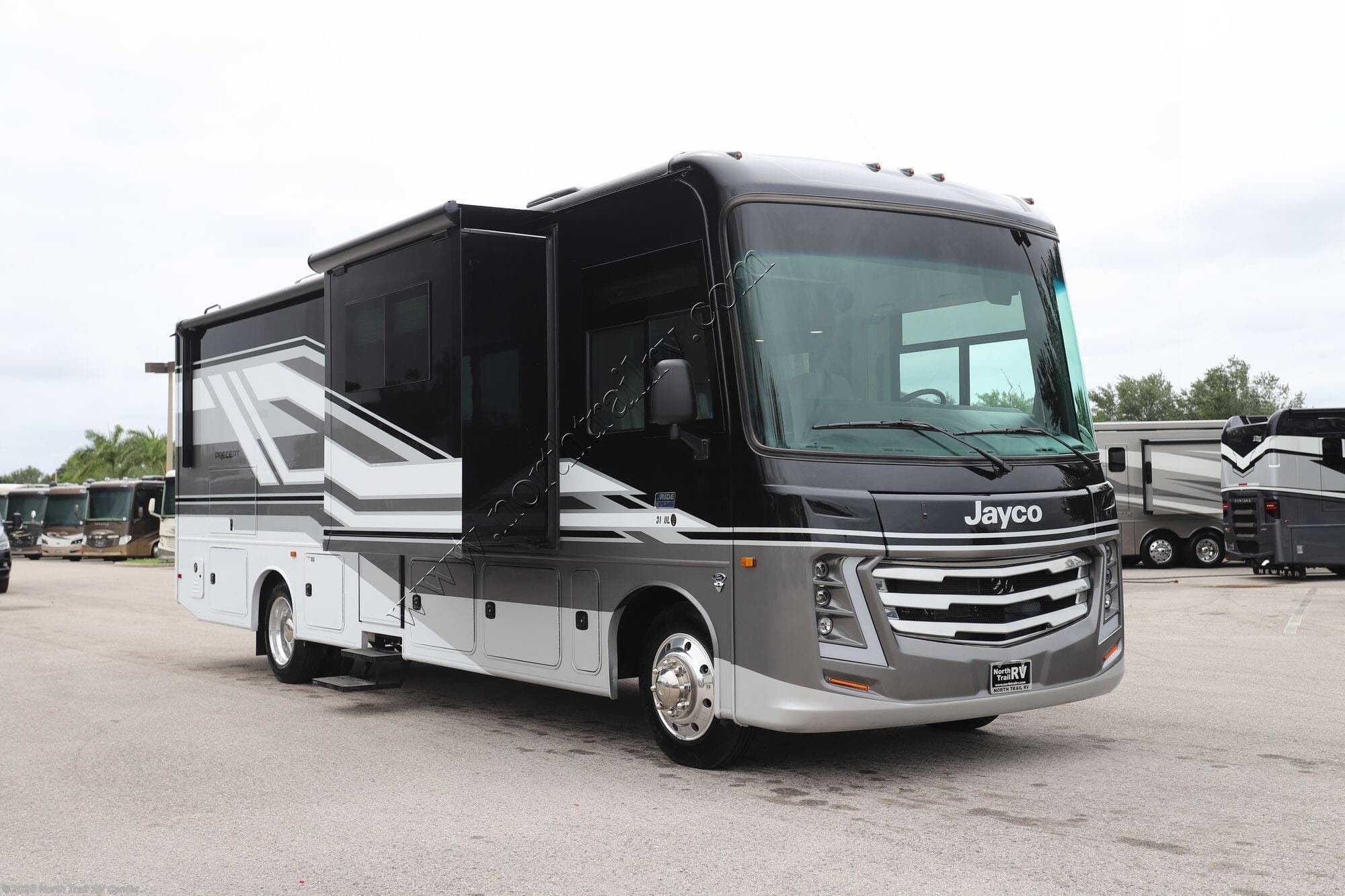 2027 Jayco Precept 31UL - New Class A For Sale by North Trail RV Center in Fort Myers, Florida