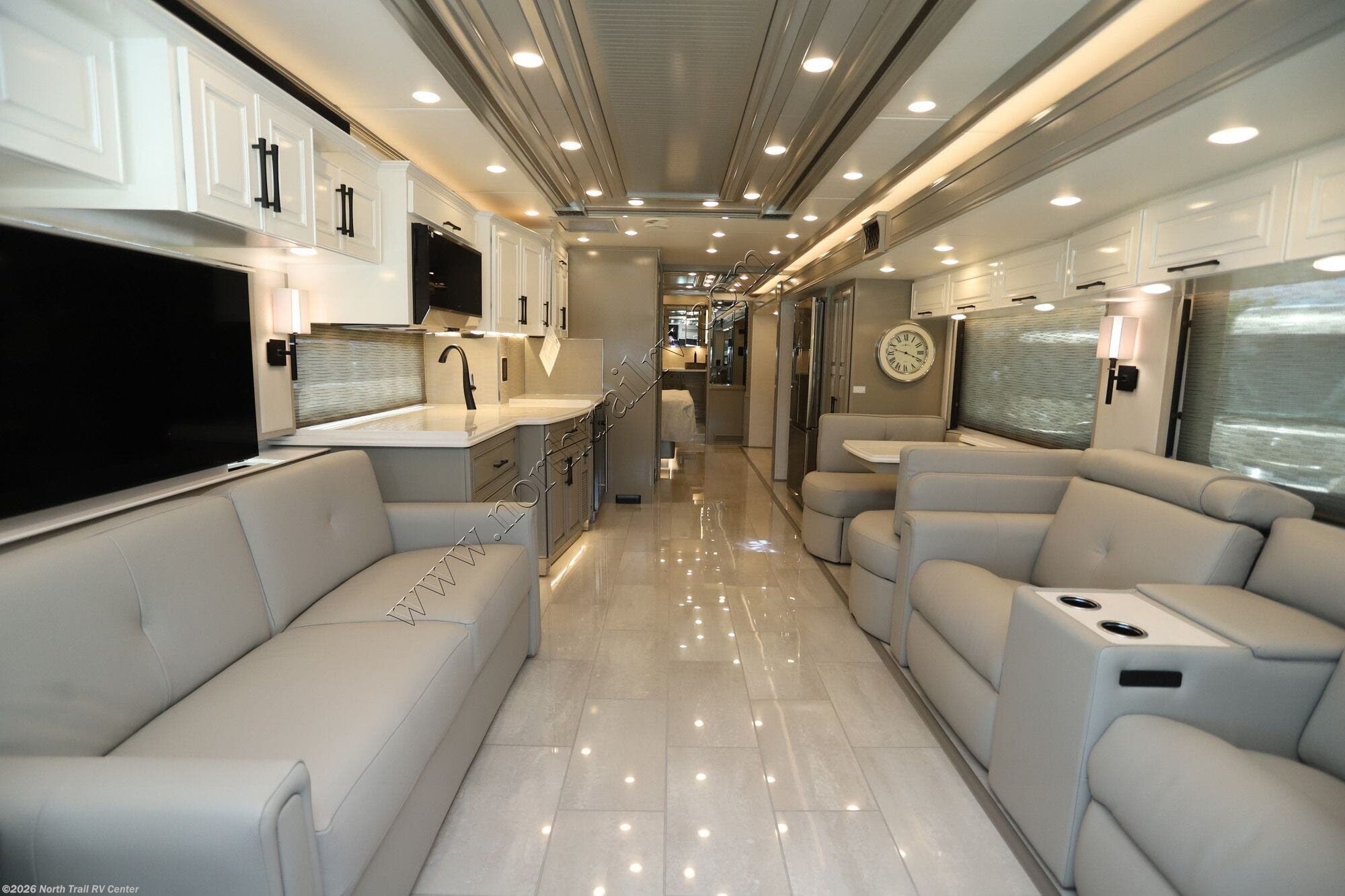 2027 London Aire 4595 by Newmar from North Trail RV Center in Fort Myers, Florida