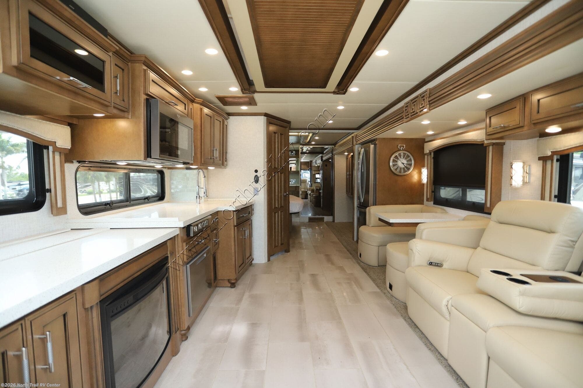 2020 Ventana 3709 by Newmar from North Trail RV Center in Fort Myers, Florida