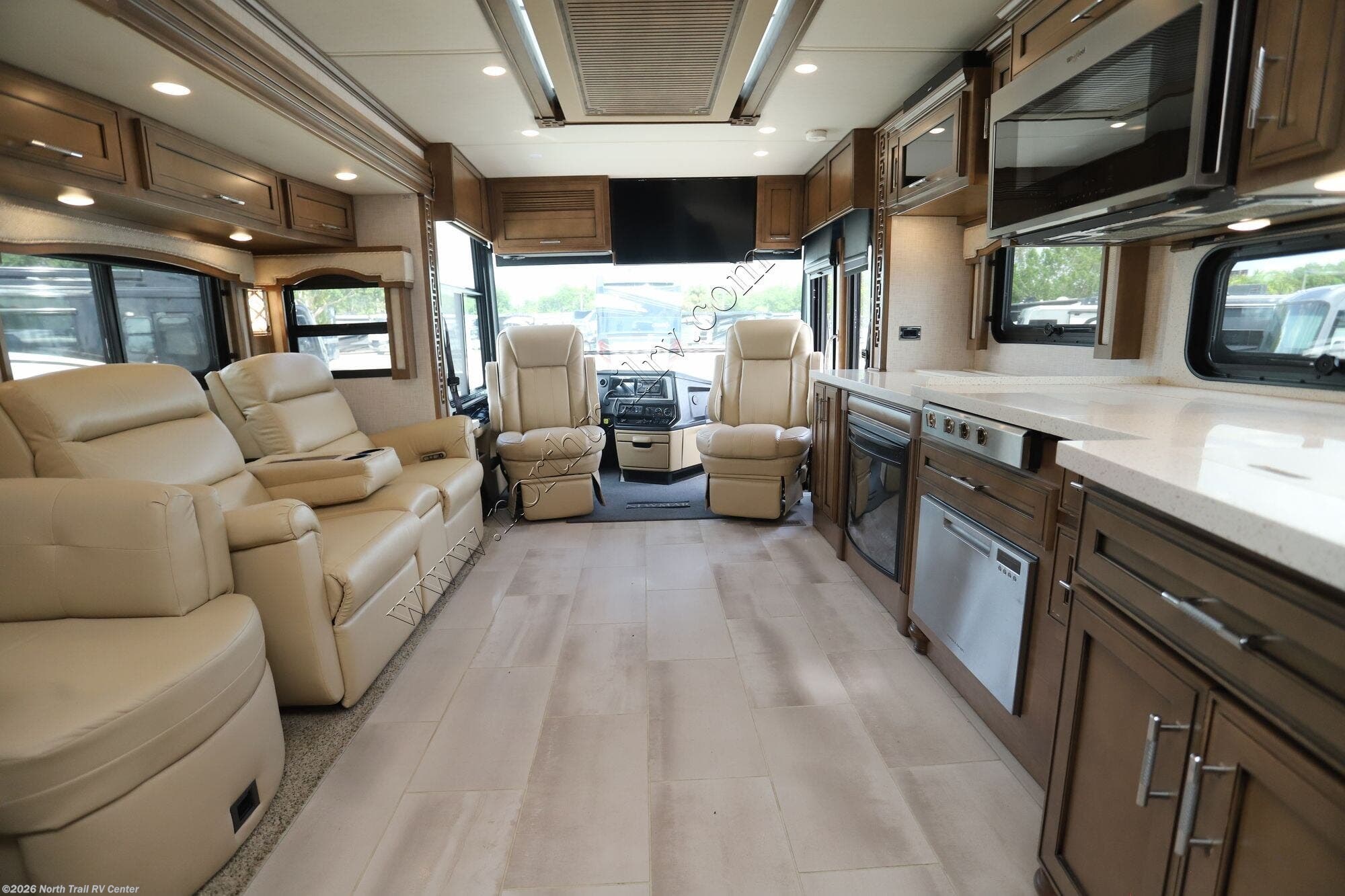 Used 2020 Newmar Ventana 3709 available in Fort Myers, Florida