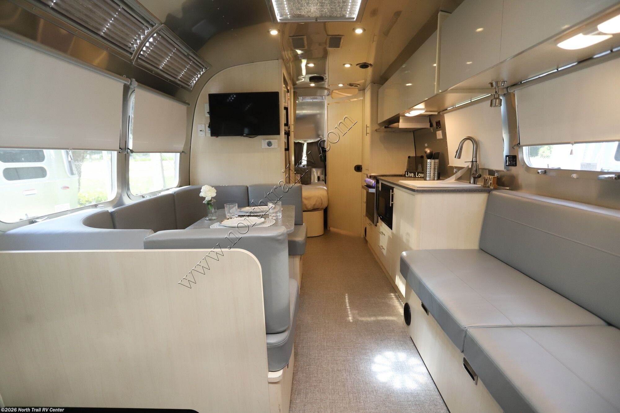 2021 Airstream Flying Cloud 30FB BUNK - Used Travel Trailer For Sale by North Trail RV Center in Fort Myers, Florida