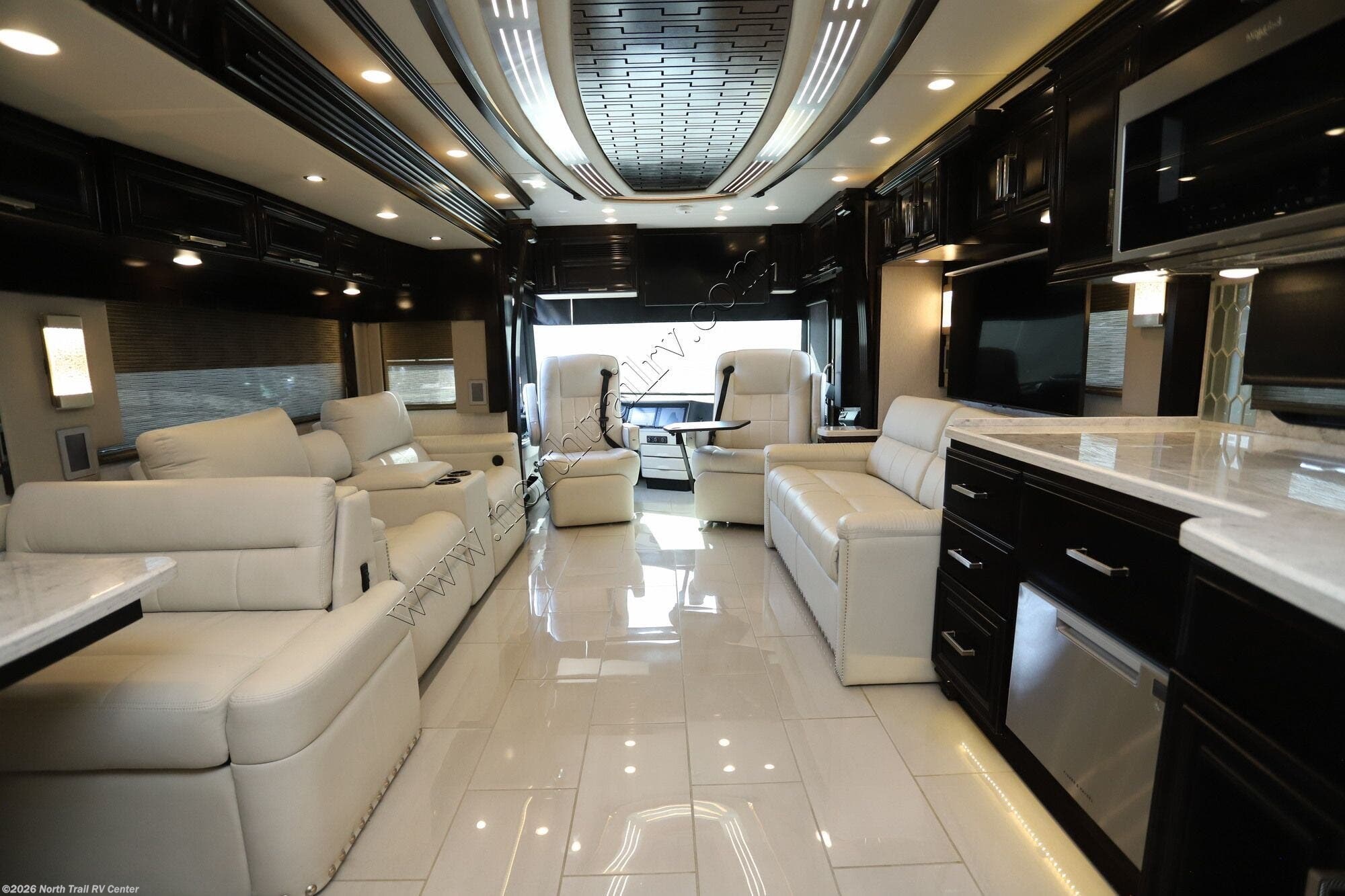 Used 2021 Newmar London Aire 4551 available in Fort Myers, Florida