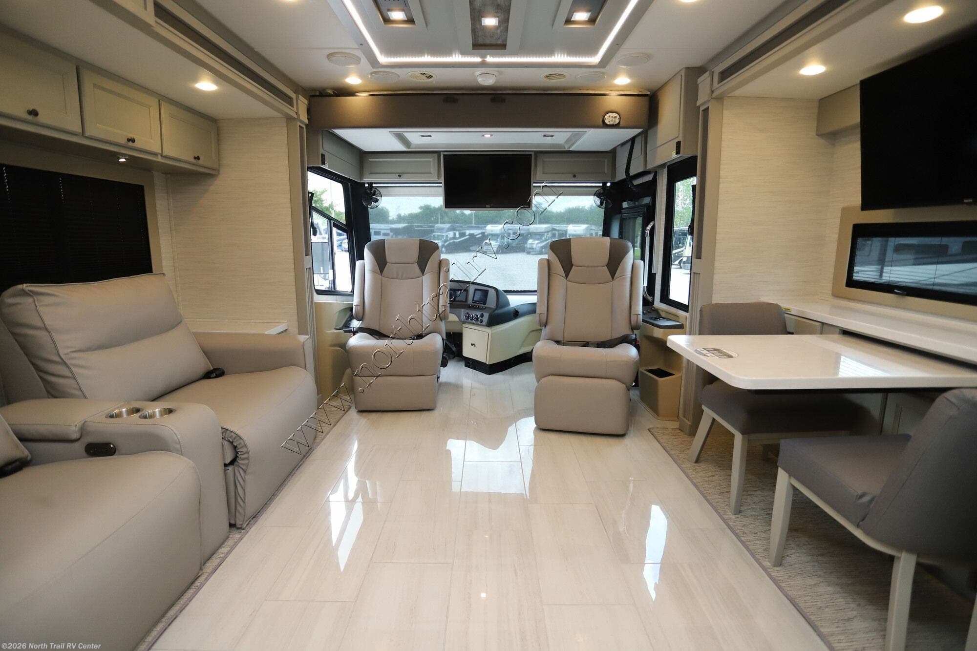 New 2027 Tiffin Allegro Red 33AA available in Fort Myers, Florida
