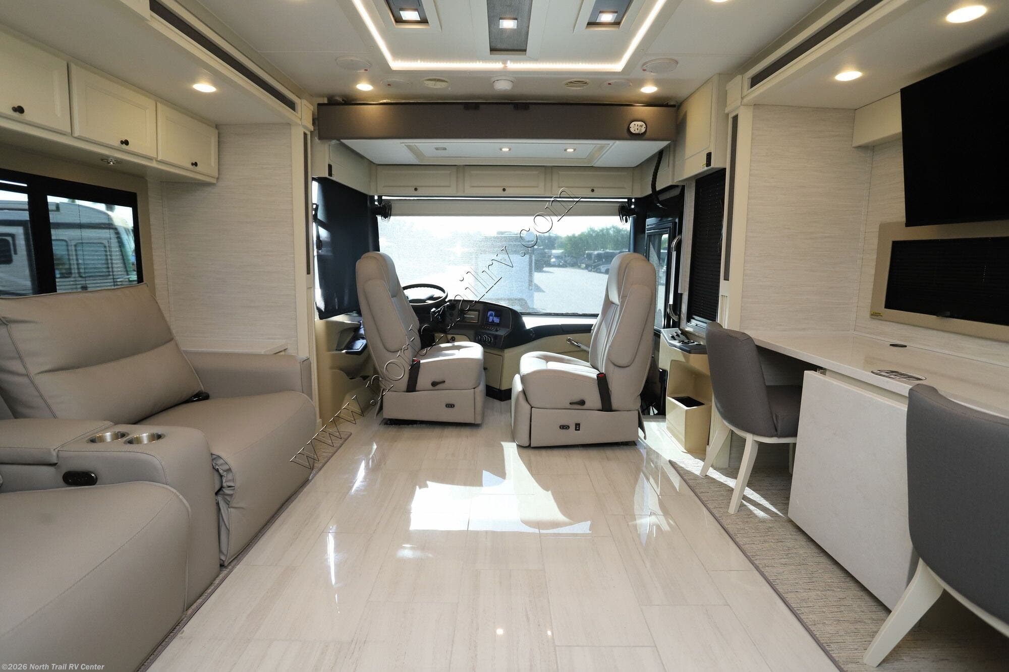 New 2027 Tiffin Allegro Red 33AA available in Fort Myers, Florida