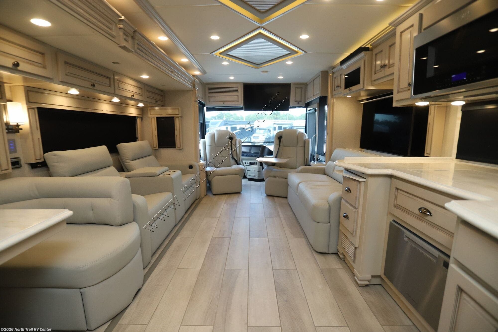 Used 2022 Newmar Dutch Star 4081 available in Fort Myers, Florida