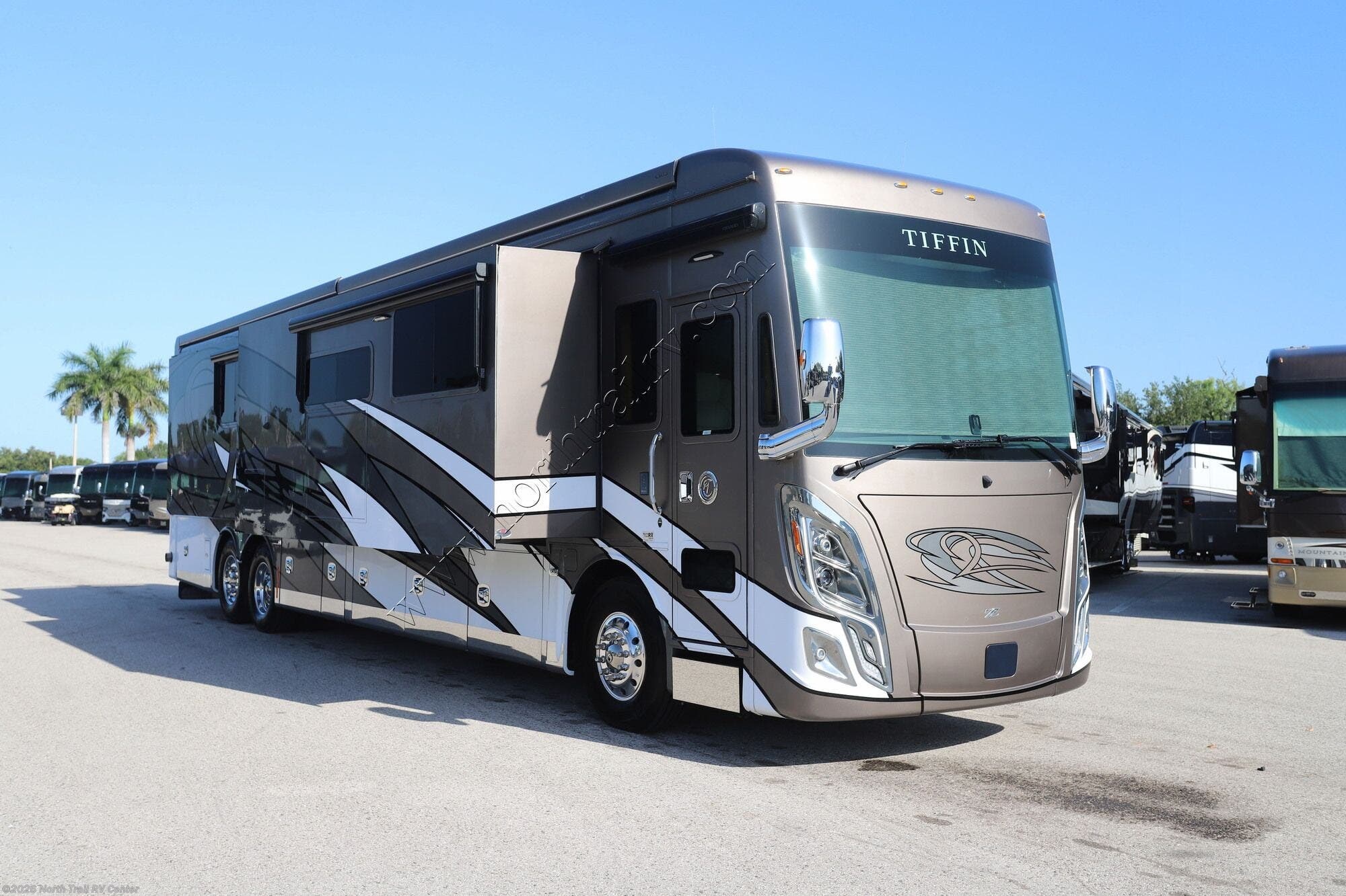 2021 Tiffin Zephyr 45PZ - Used Class A For Sale by North Trail RV Center in Fort Myers, Florida