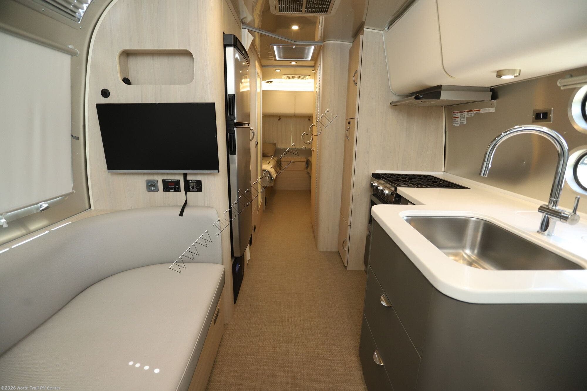 2025 Airstream Globetrotter 27FB - Used Travel Trailer For Sale by North Trail RV Center in Fort Myers, Florida