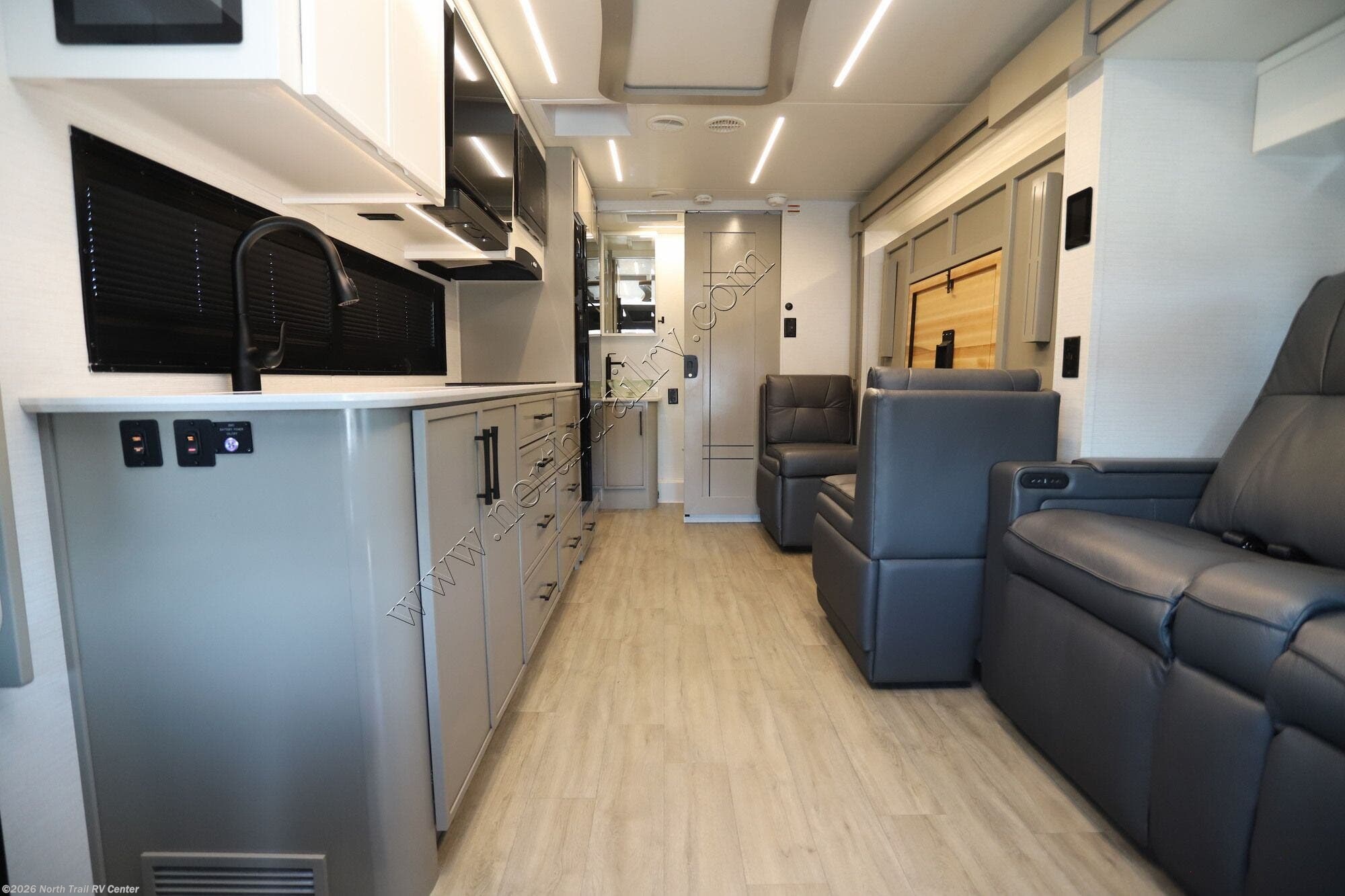 2026 Freedom Aire 2515 by Newmar from North Trail RV Center in Fort Myers, Florida