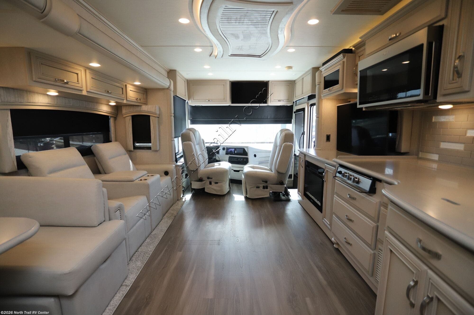 Used 2023 Newmar Kountry Star 3709 available in Fort Myers, Florida
