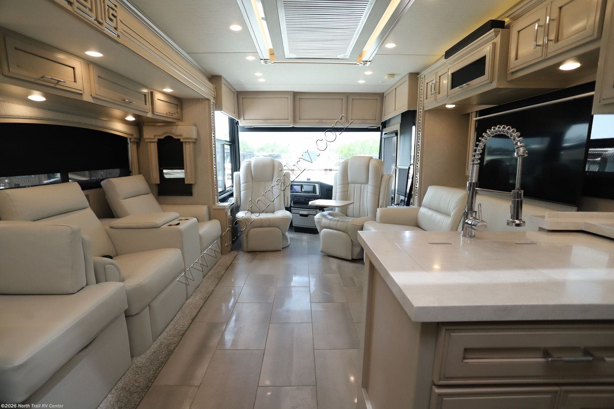 Used 2023 Newmar Ventana 3717 available in Fort Myers, Florida