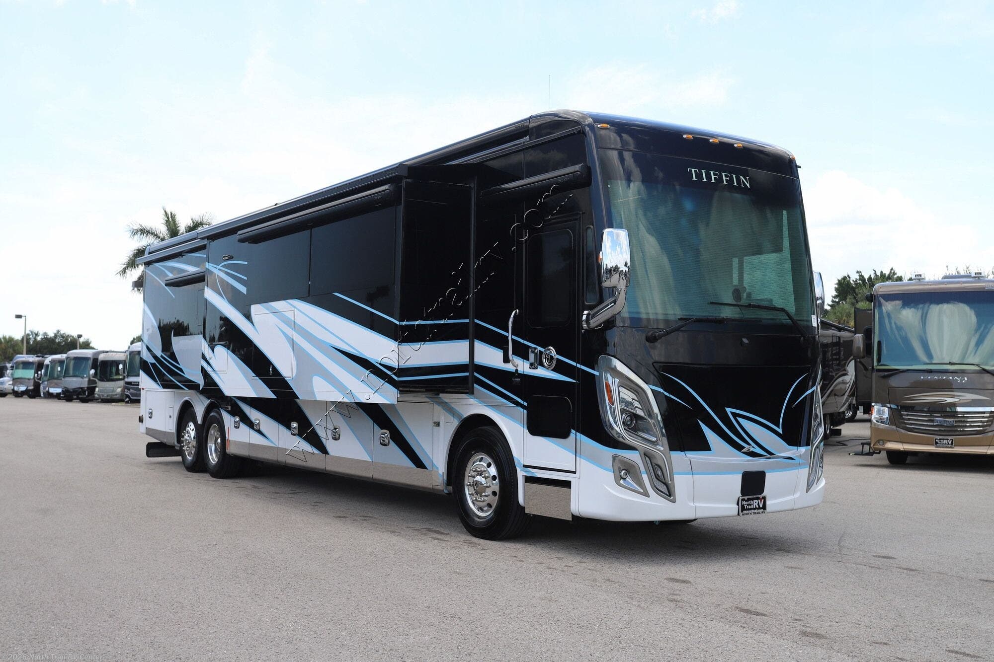 2026 Tiffin Zephyr 45PZ - Used Class A For Sale by North Trail RV Center in Fort Myers, Florida