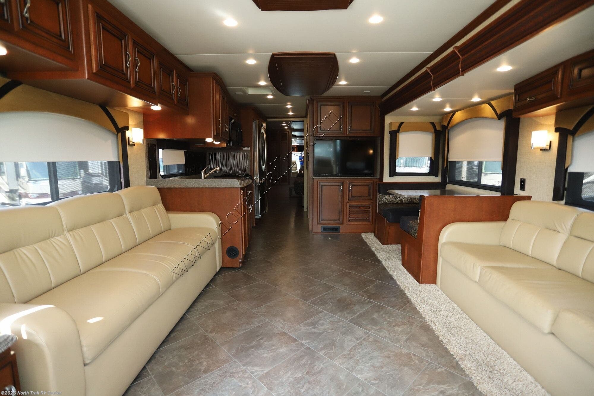 2014 Ventana LE 3850 by Newmar from North Trail RV Center in Fort Myers, Florida