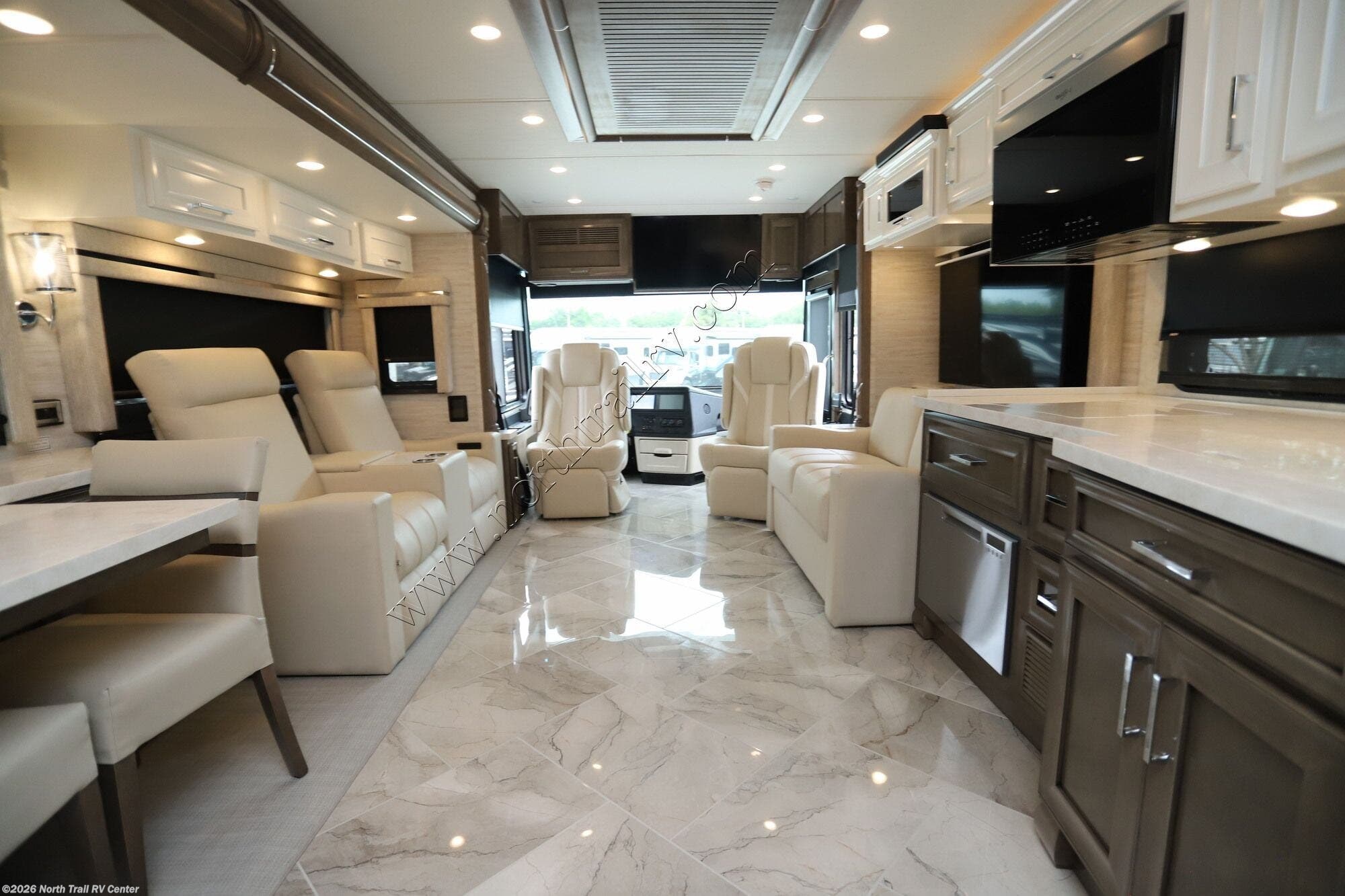 New 2027 Newmar Ventana 3809 available in Fort Myers, Florida