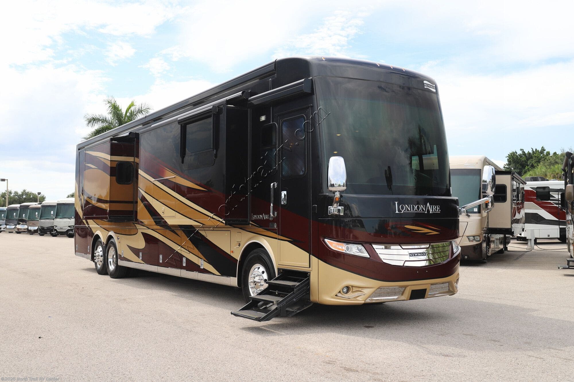 2018 Newmar London Aire 4553 - Used Class A For Sale by North Trail RV Center in Fort Myers, Florida