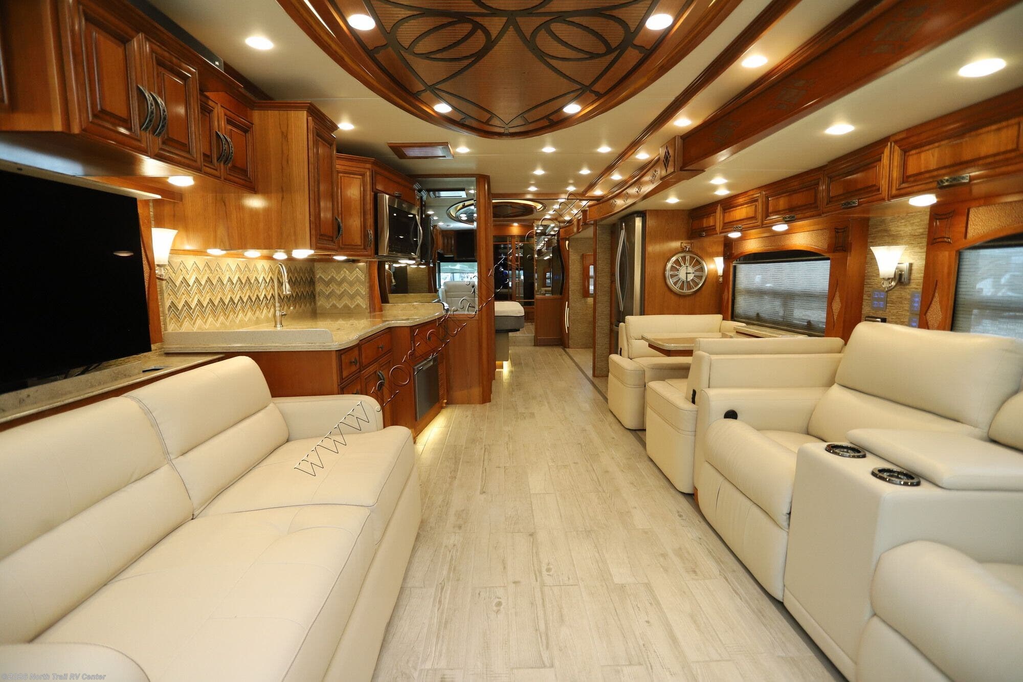 2018 London Aire 4553 by Newmar from North Trail RV Center in Fort Myers, Florida