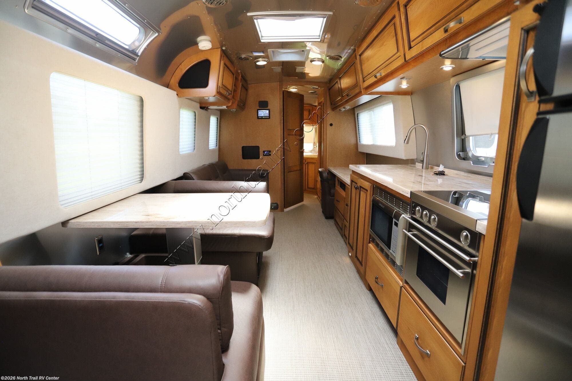 2018 Airstream Classic 33FB - Used Travel Trailer For Sale by North Trail RV Center in Fort Myers, Florida