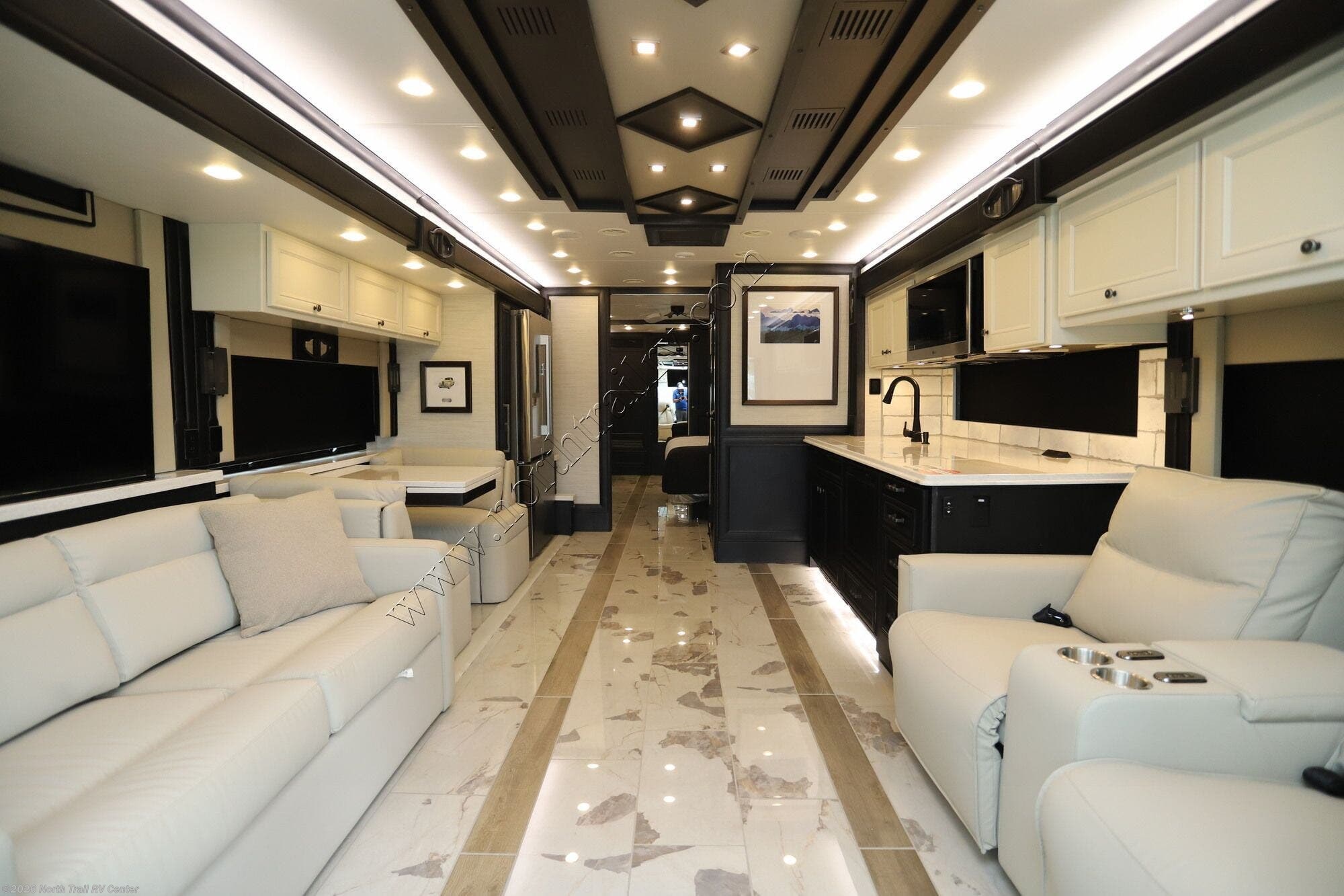 2027 Phaeton 40RTH by Tiffin from North Trail RV Center in Fort Myers, Florida