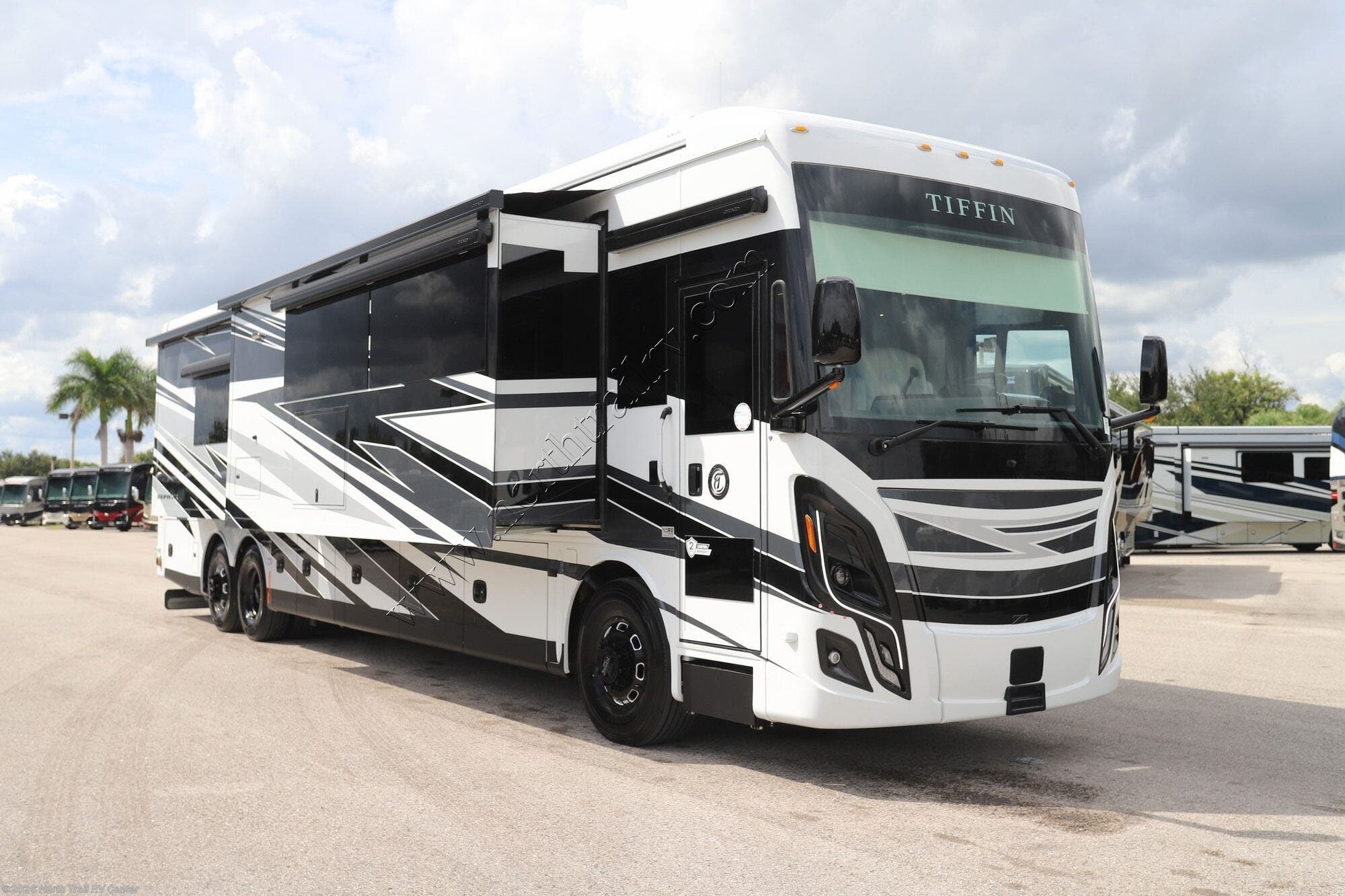 2027 Tiffin Zephyr 45PZ - New Class A For Sale by North Trail RV Center in Fort Myers, Florida