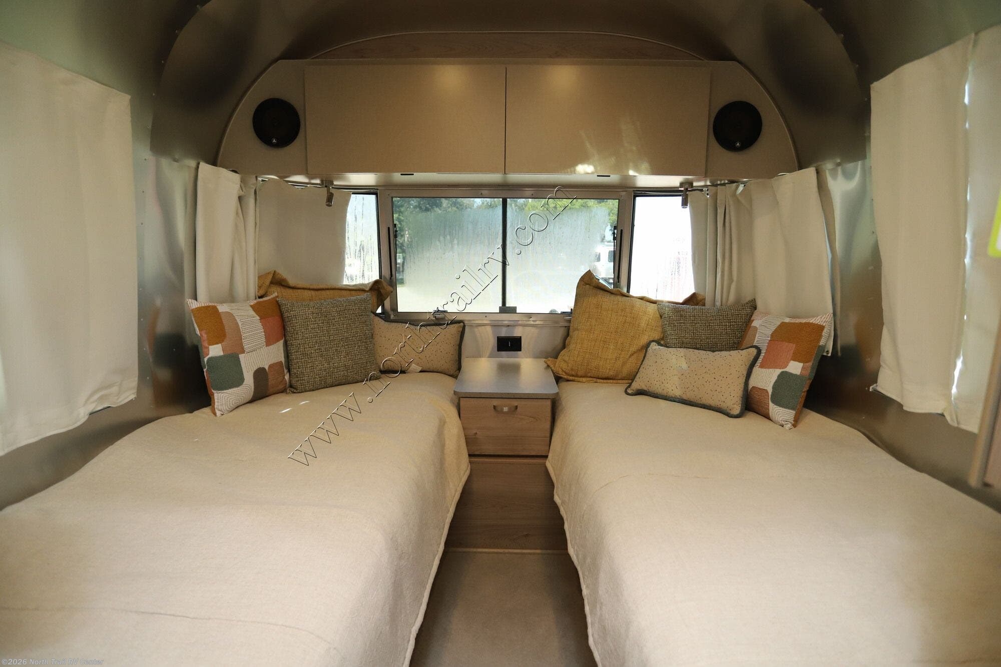 New 2027 Airstream Flying Cloud 23FB available in Fort Myers, Florida