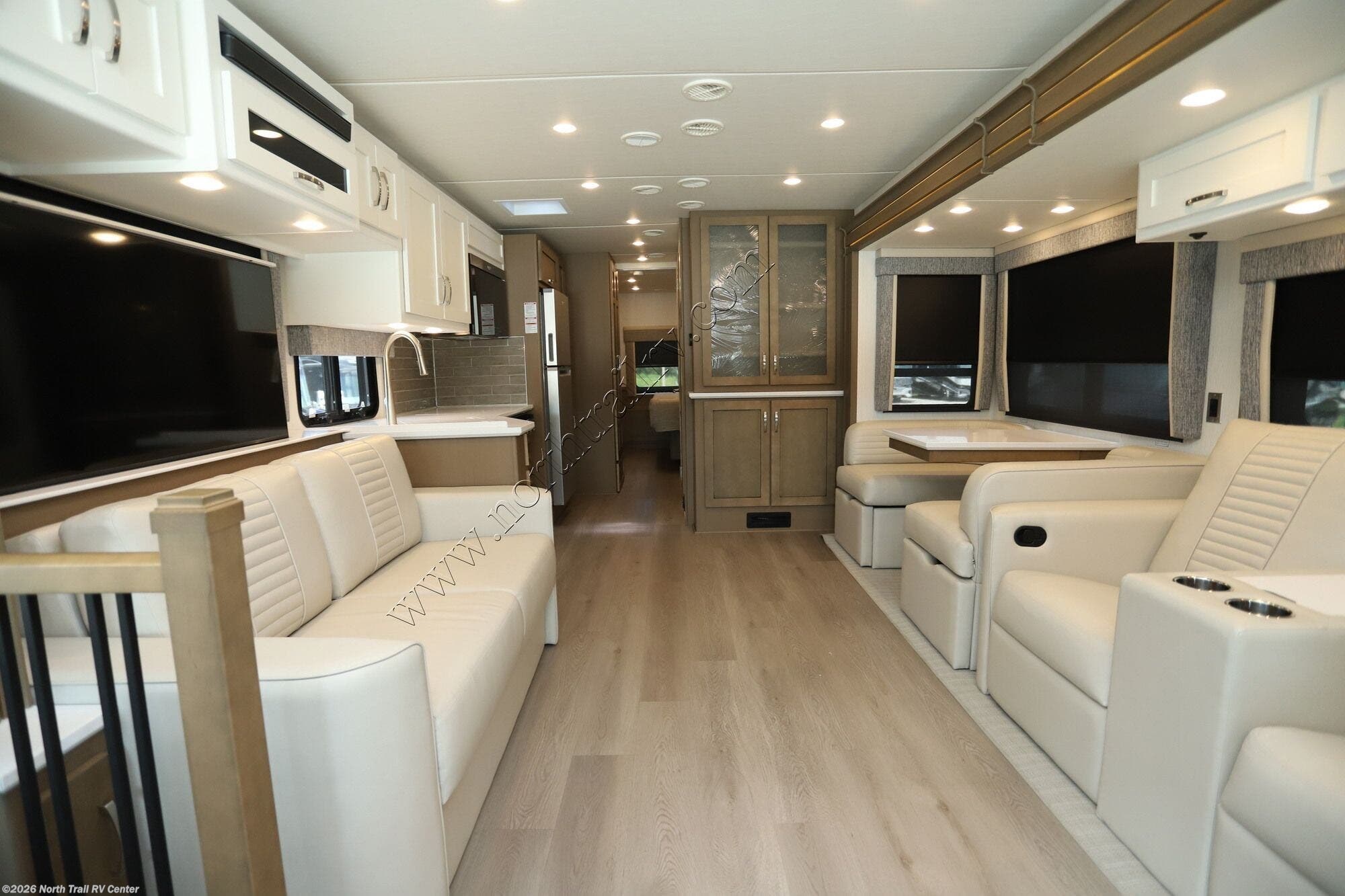 2026 Bay Star 3626 by Newmar from North Trail RV Center in Fort Myers, Florida
