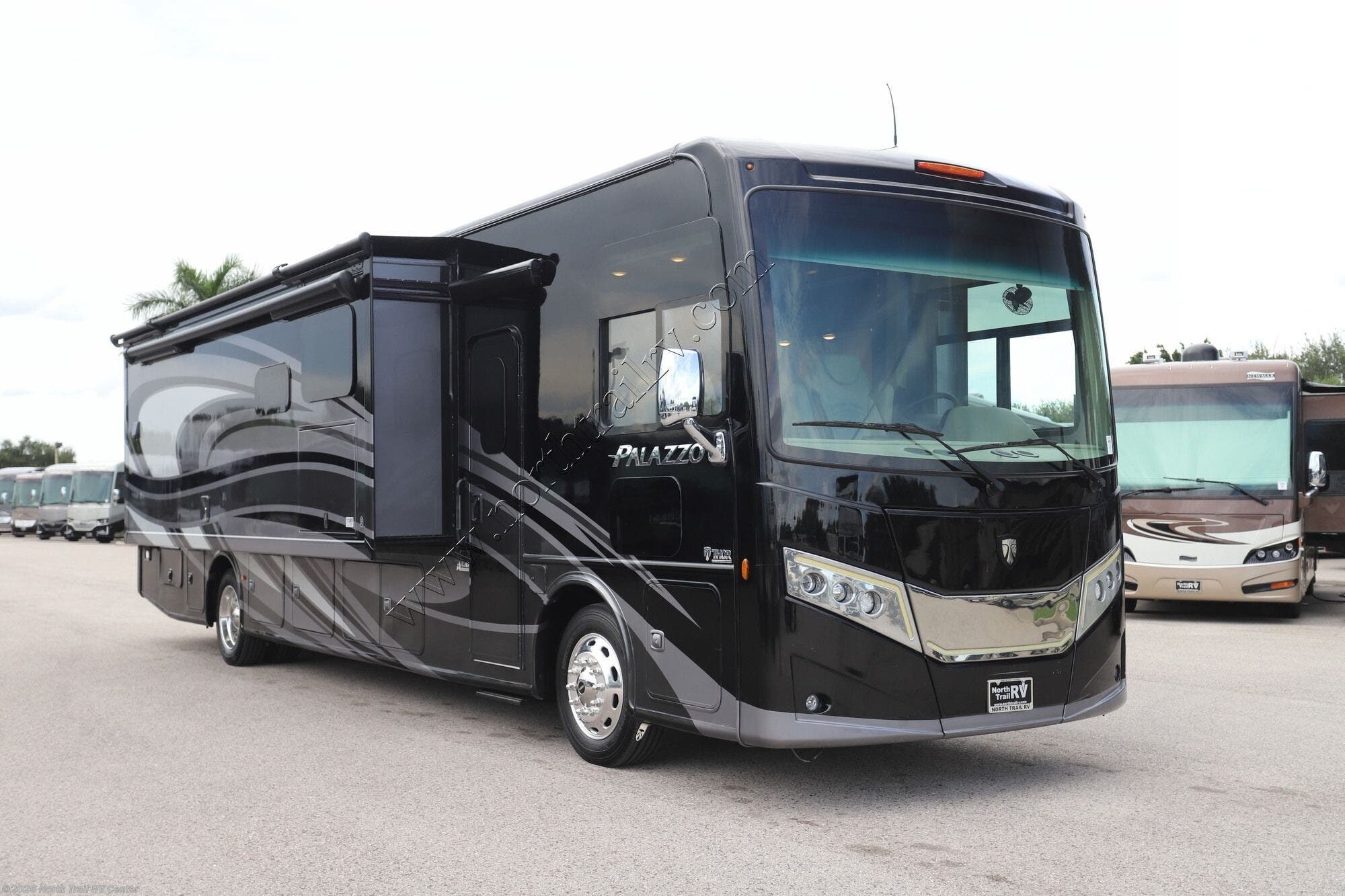 2022 Thor Motor Coach Palazzo 37.5 - Used Class A For Sale by North Trail RV Center in Fort Myers, Florida