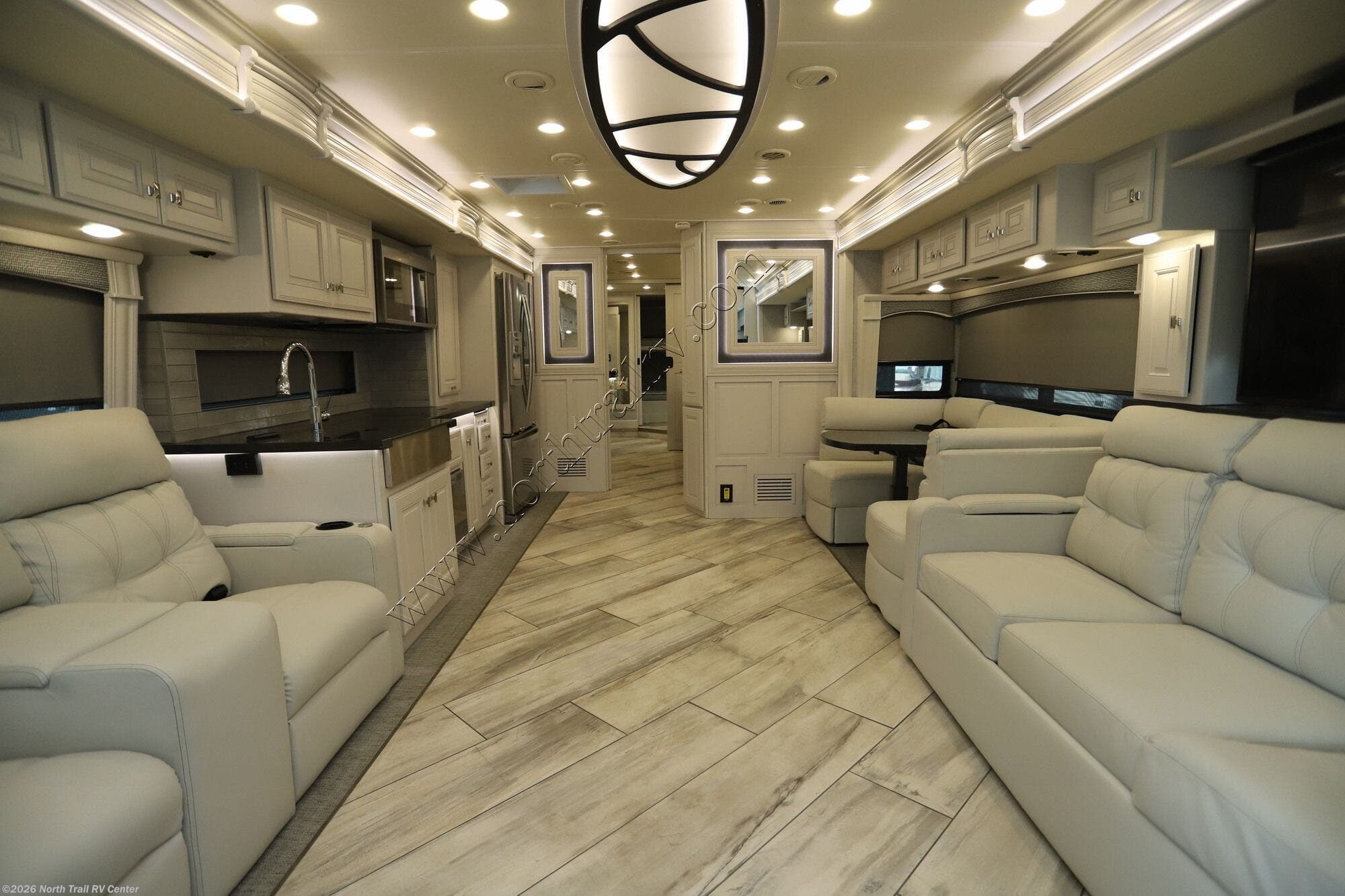 2022 Discovery LXE 44B by Fleetwood from North Trail RV Center in Fort Myers, Florida