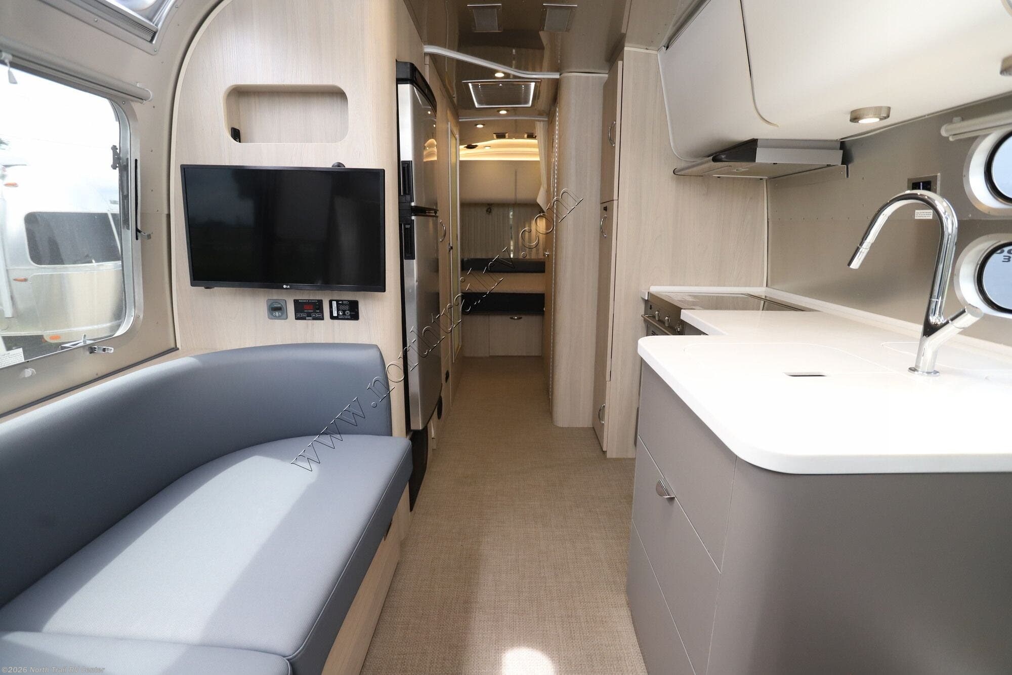 2022 Airstream Globetrotter 27FBQ - Used Travel Trailer For Sale by North Trail RV Center in Fort Myers, Florida