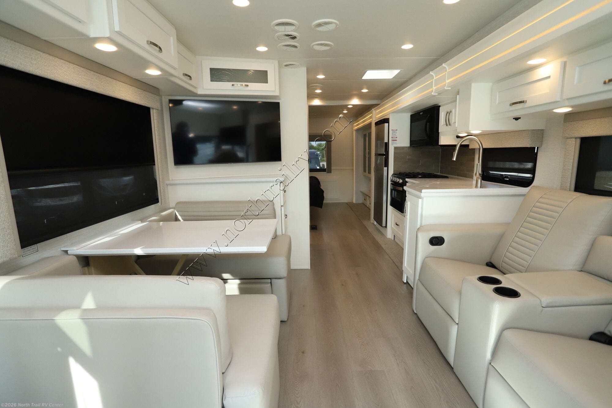 2025 Bay Star Sport 3014 by Newmar from North Trail RV Center in Fort Myers, Florida