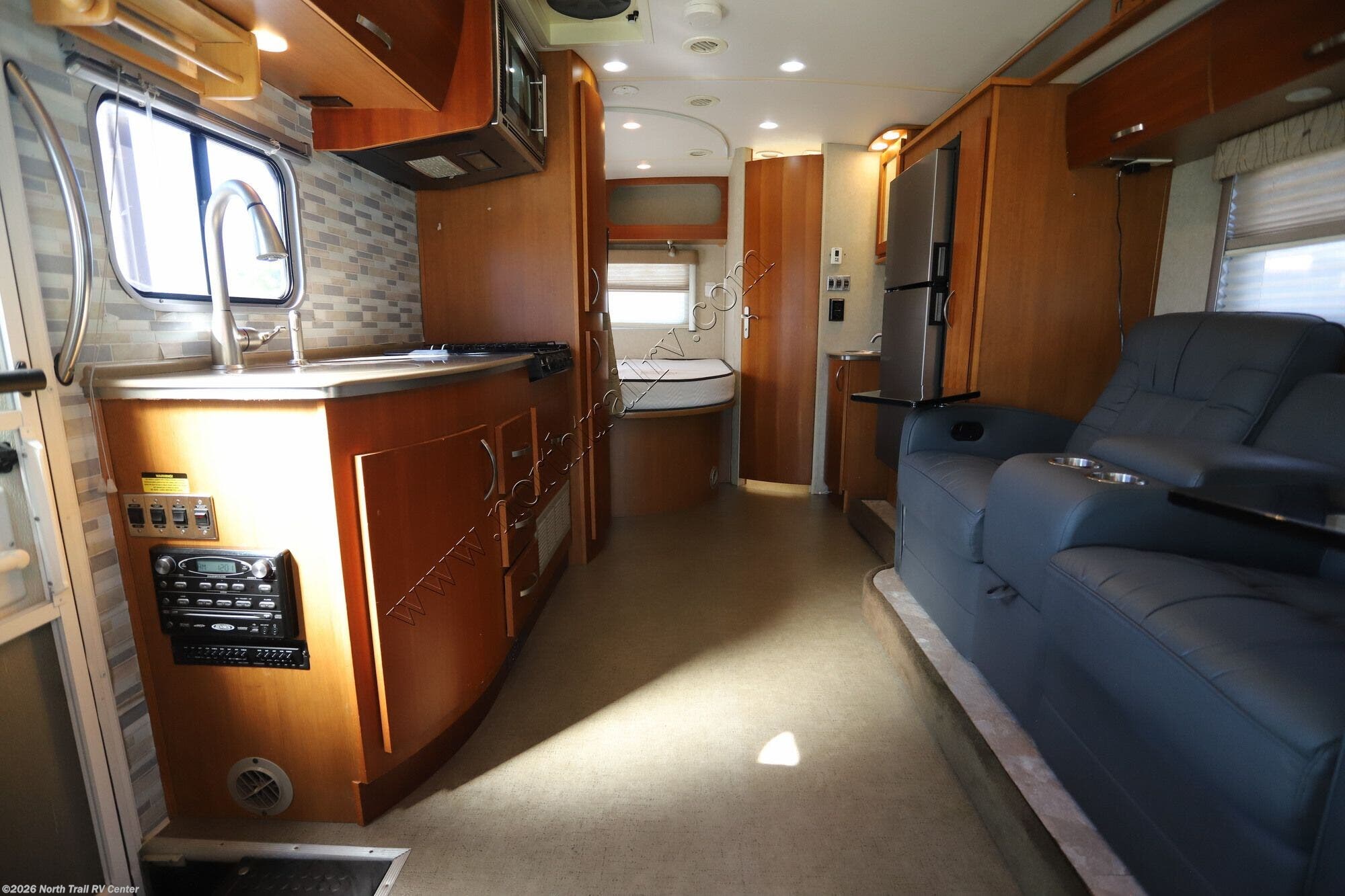 2009 Pulse 24D by Fleetwood from North Trail RV Center in Fort Myers, Florida
