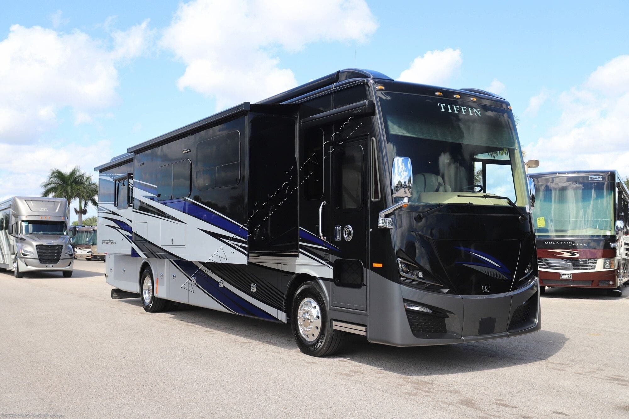2026 Tiffin Phaeton 40IH - Used Class A For Sale by North Trail RV Center in Fort Myers, Florida