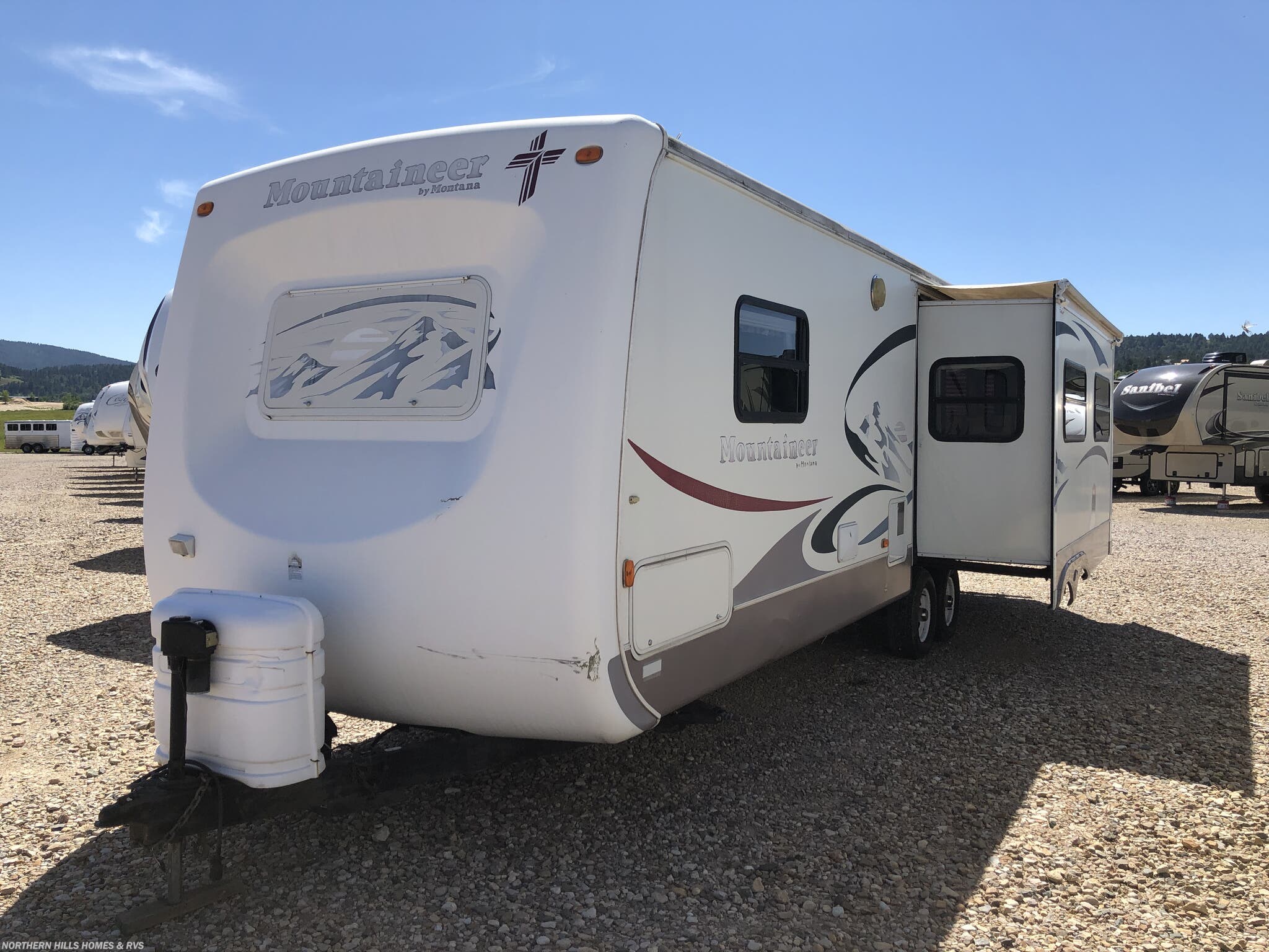 2004 montana travel trailer