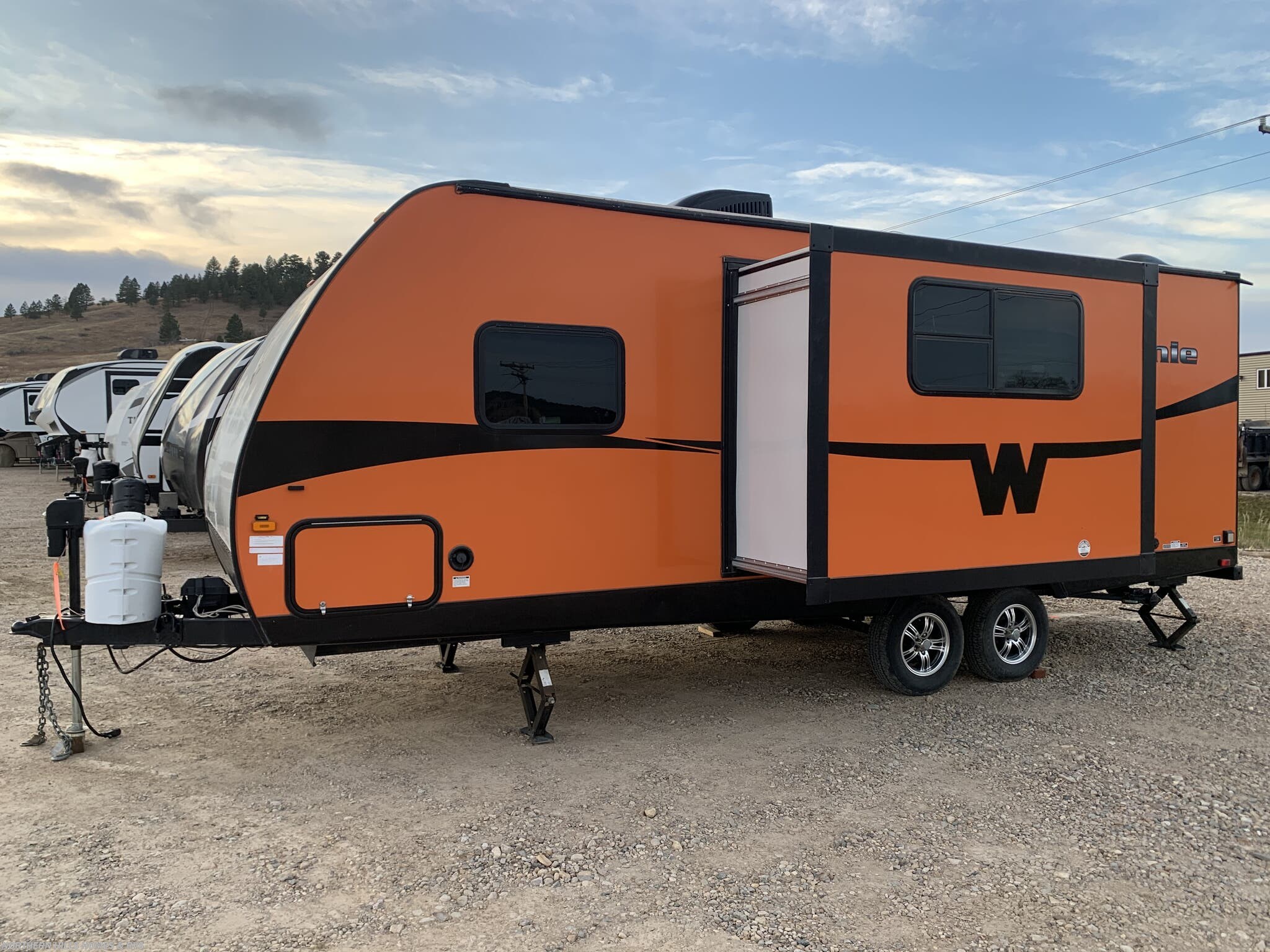 2014 Winnebago Minnie 2351DKS RV for Sale in Whitewood, SD 57793