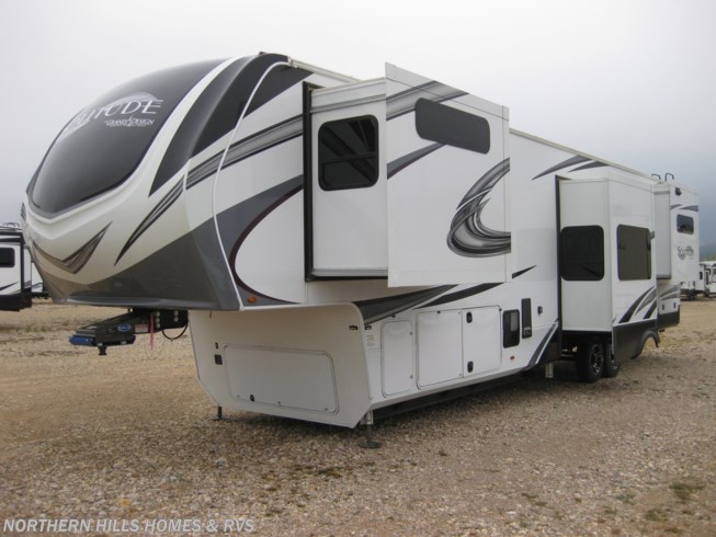 2021 Grand Design Solitude 390RK - Used Fifth Wheel For Sale by Northern Hills Homes and RV