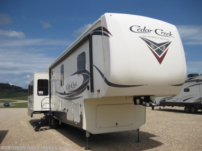 2021 Forest River Cedar Creek Silverback 37MBH